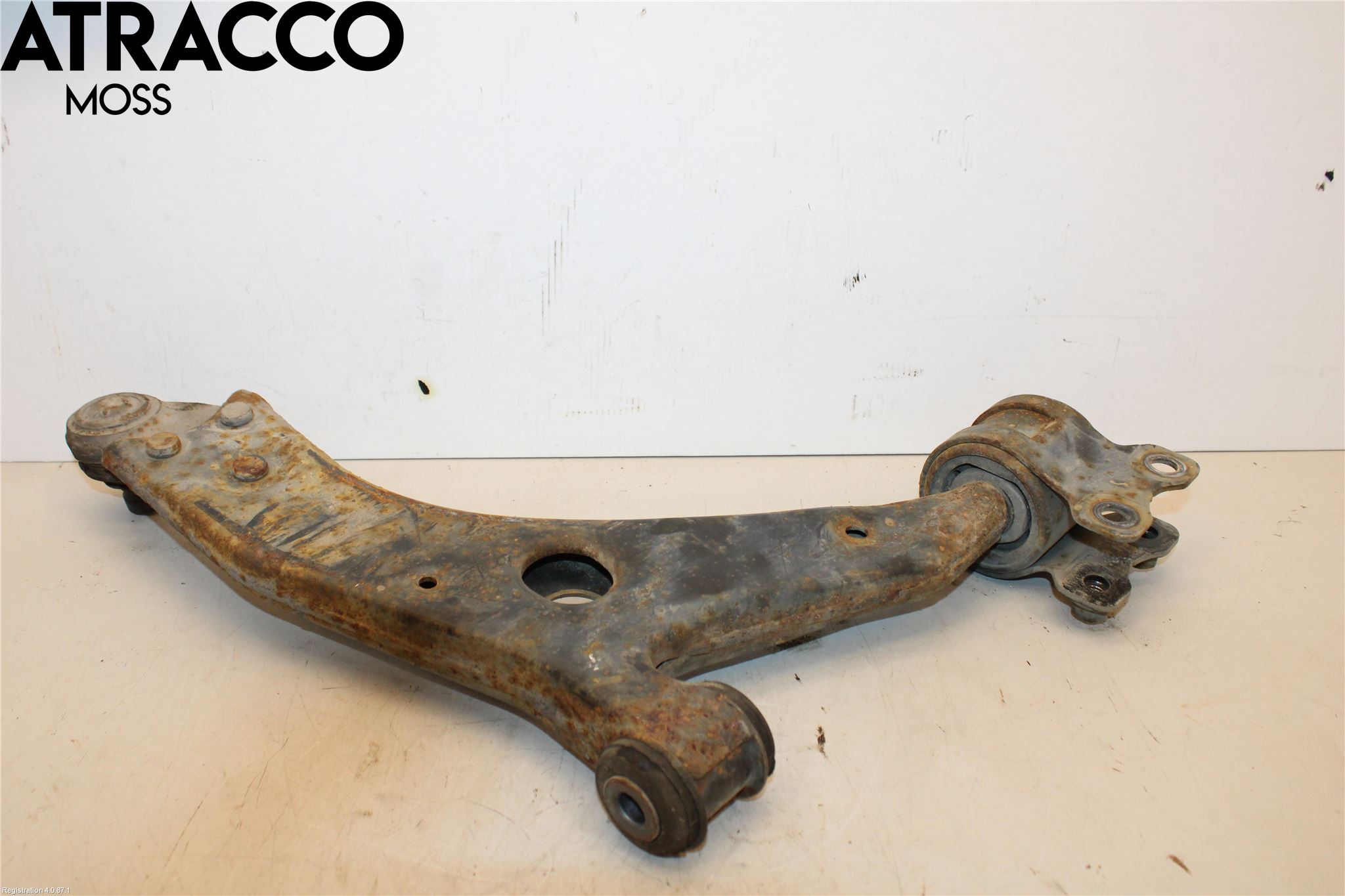 Ford KUGA 08-12 Bærearm Foran Venstre Nedre