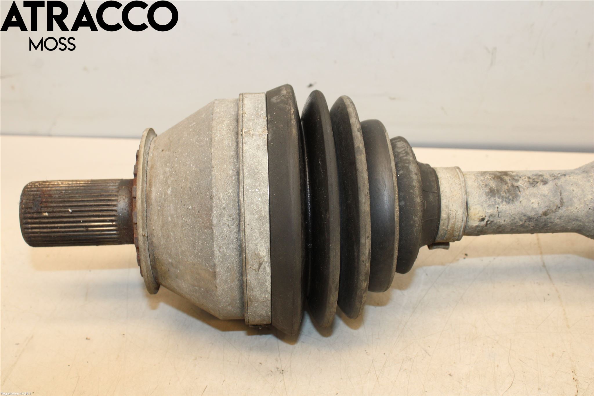 Volvo XC60 09-13 Drivaksel Foran Kompl Høyre