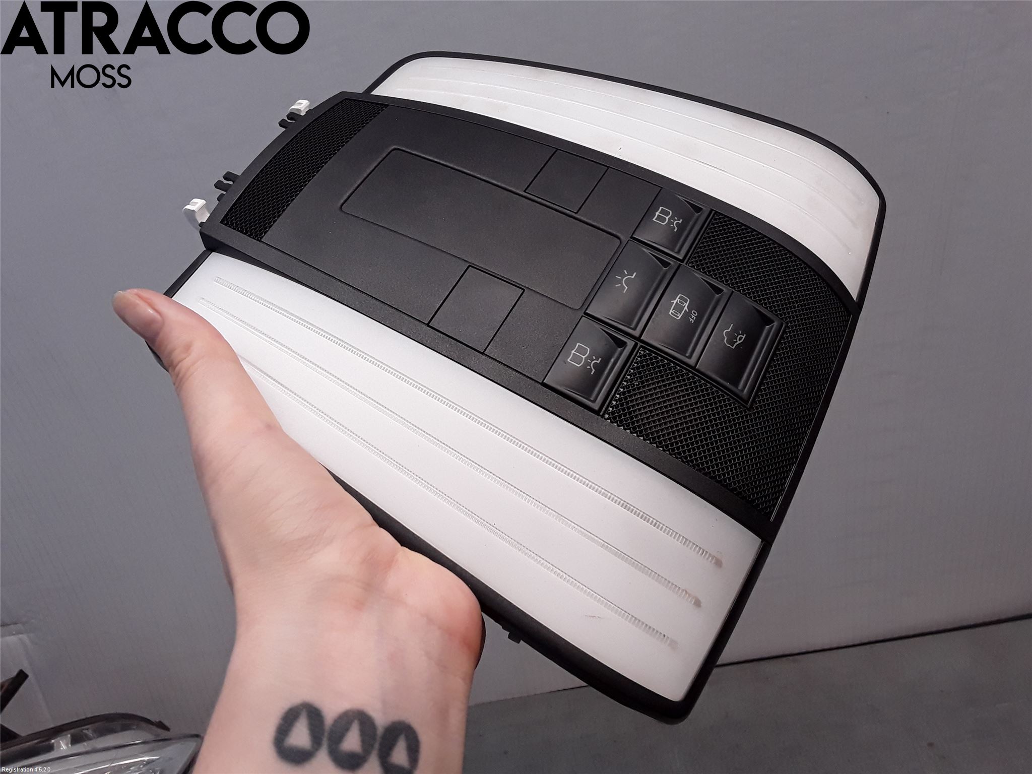 Mercedes-Benz MB CLS (C218/X218) 11-17 Innr Taklys