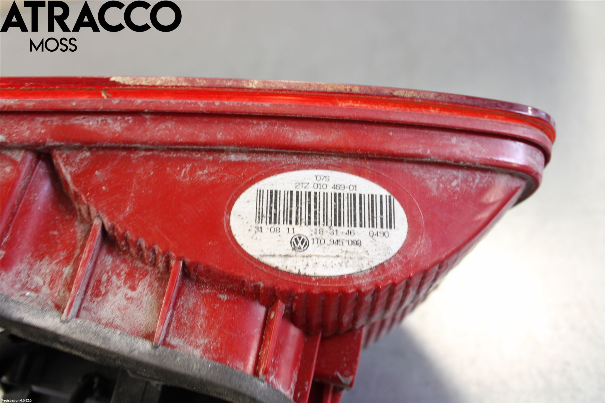 Volkswagen VW TOURAN 10-15 Baklykt Venstre  På Luke(Indre