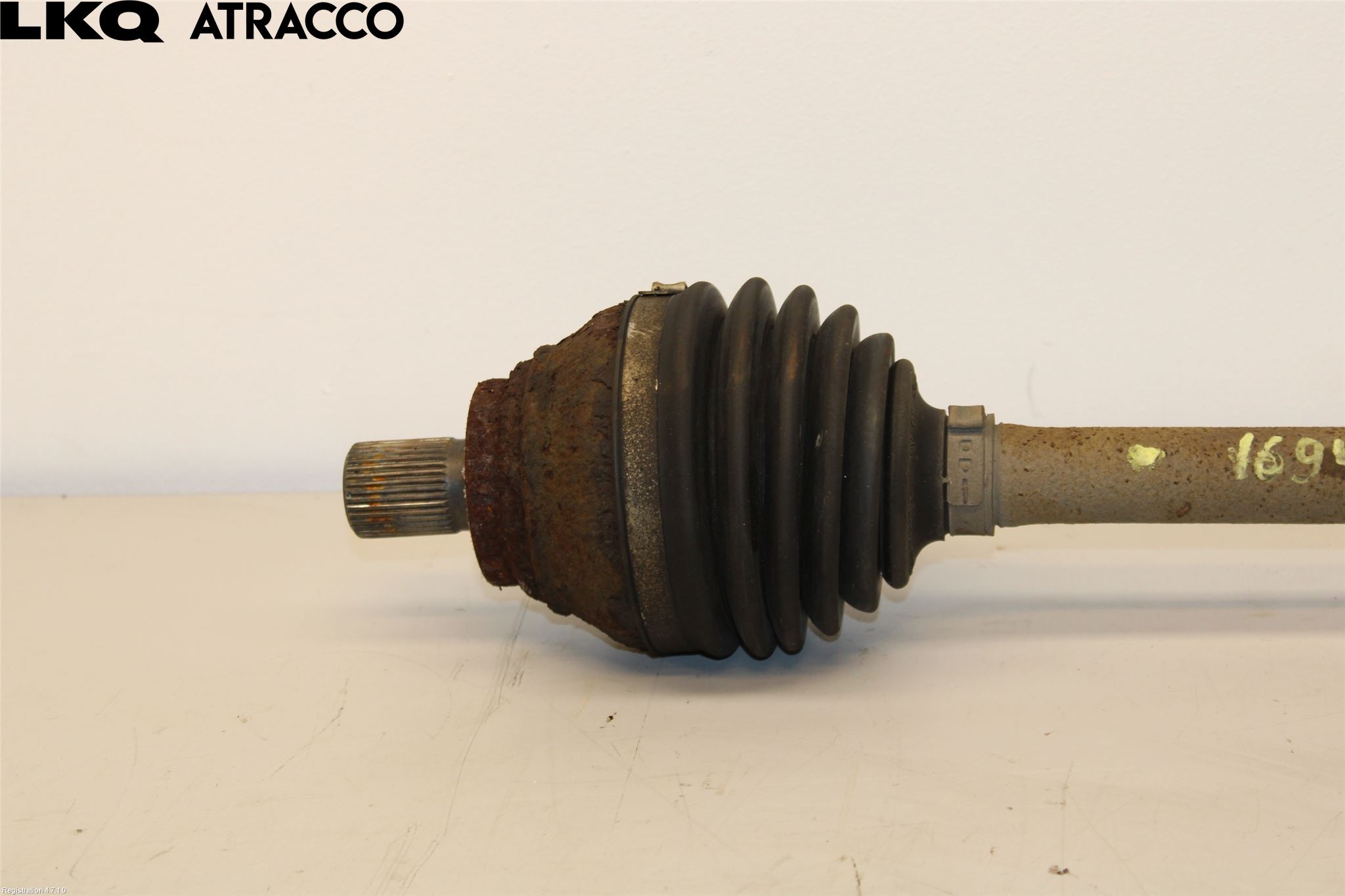 Audi A3/S3 8V 13-20 Drivaksel Foran Kompl Venstre