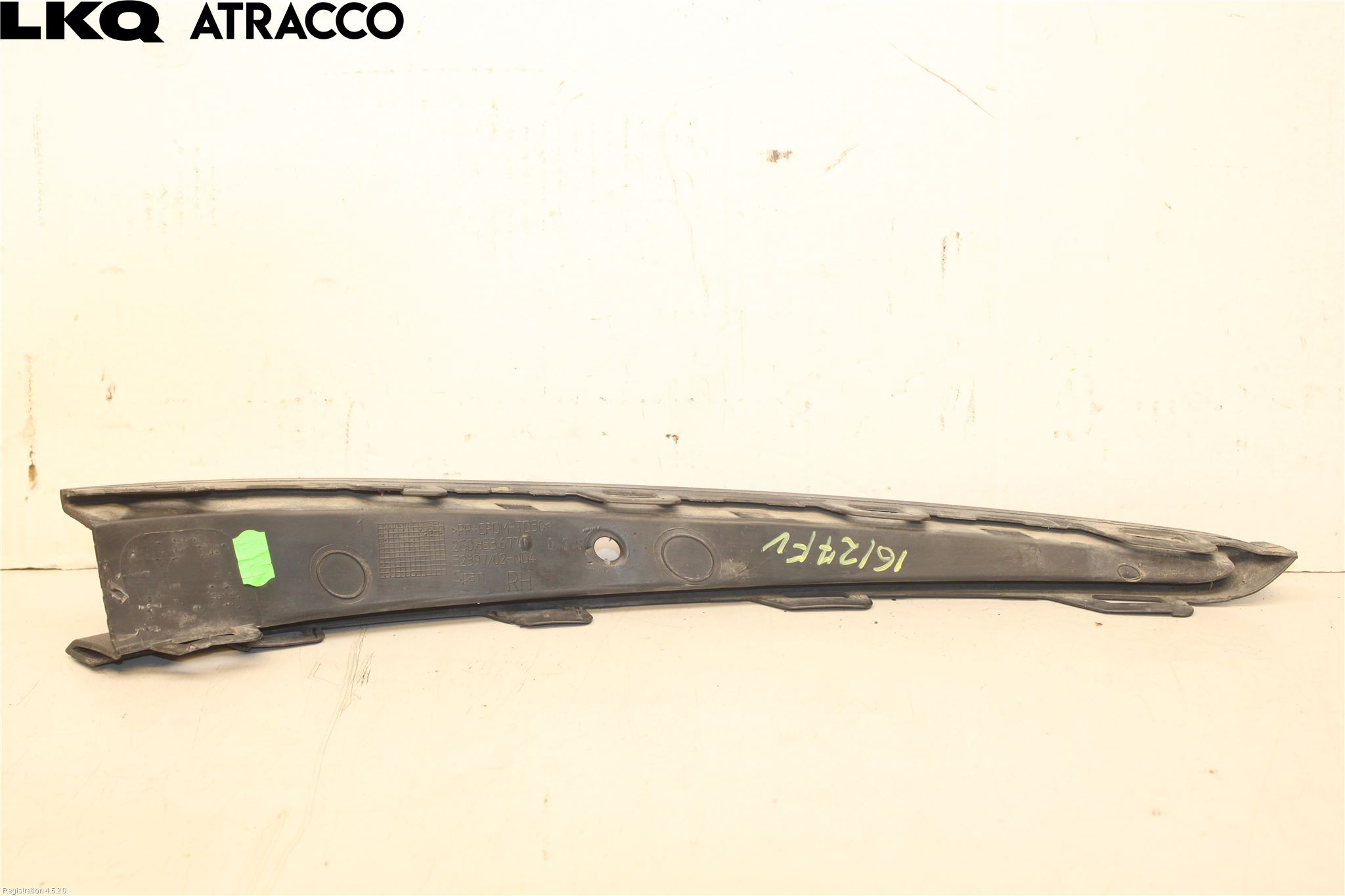 Volkswagen VW POLO VI 18->> Støtfanger Foran Feste