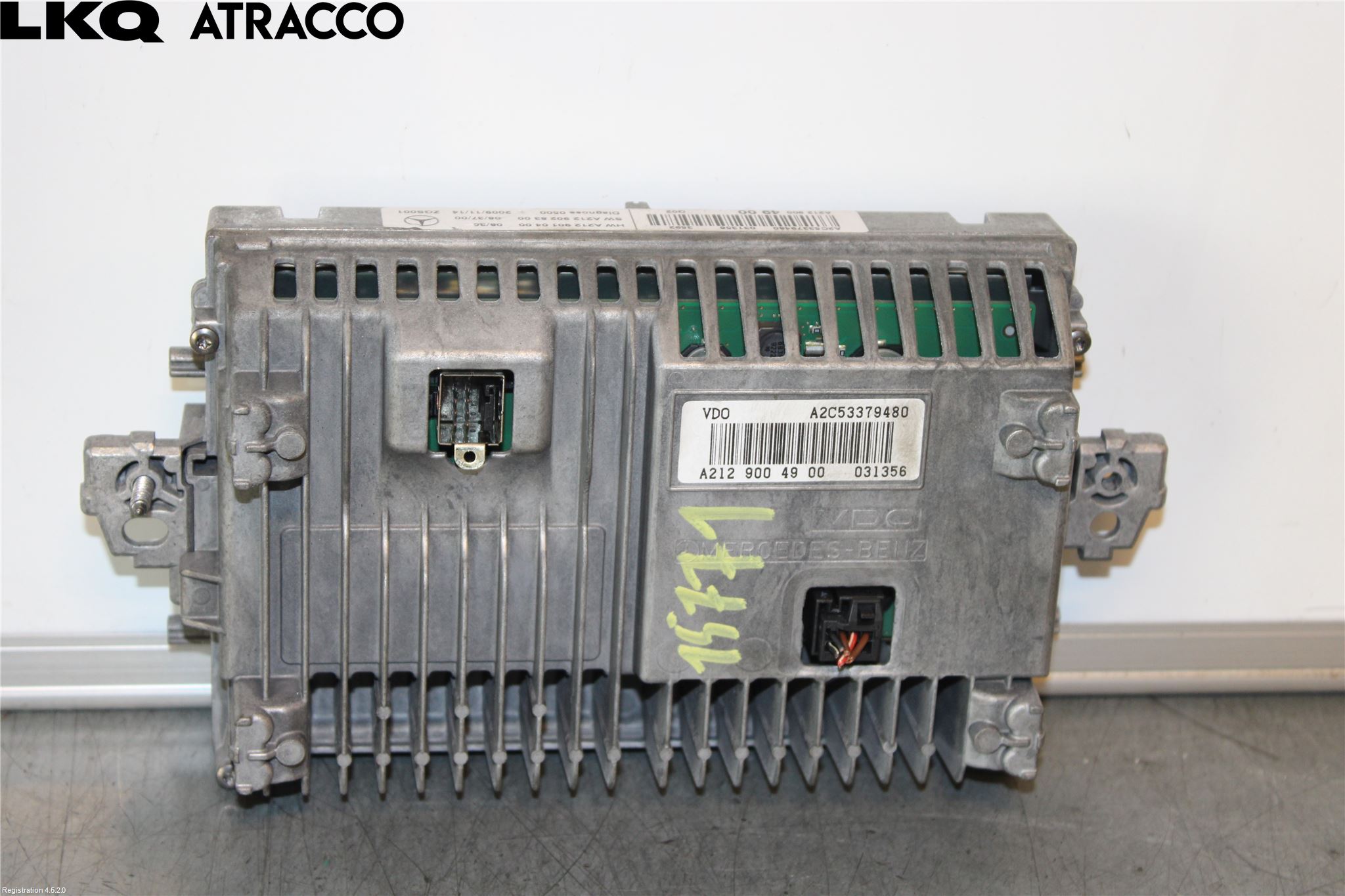 Mercedes-Benz MB E-KLASS (W212) 09-16 Multifunktionsdisplay