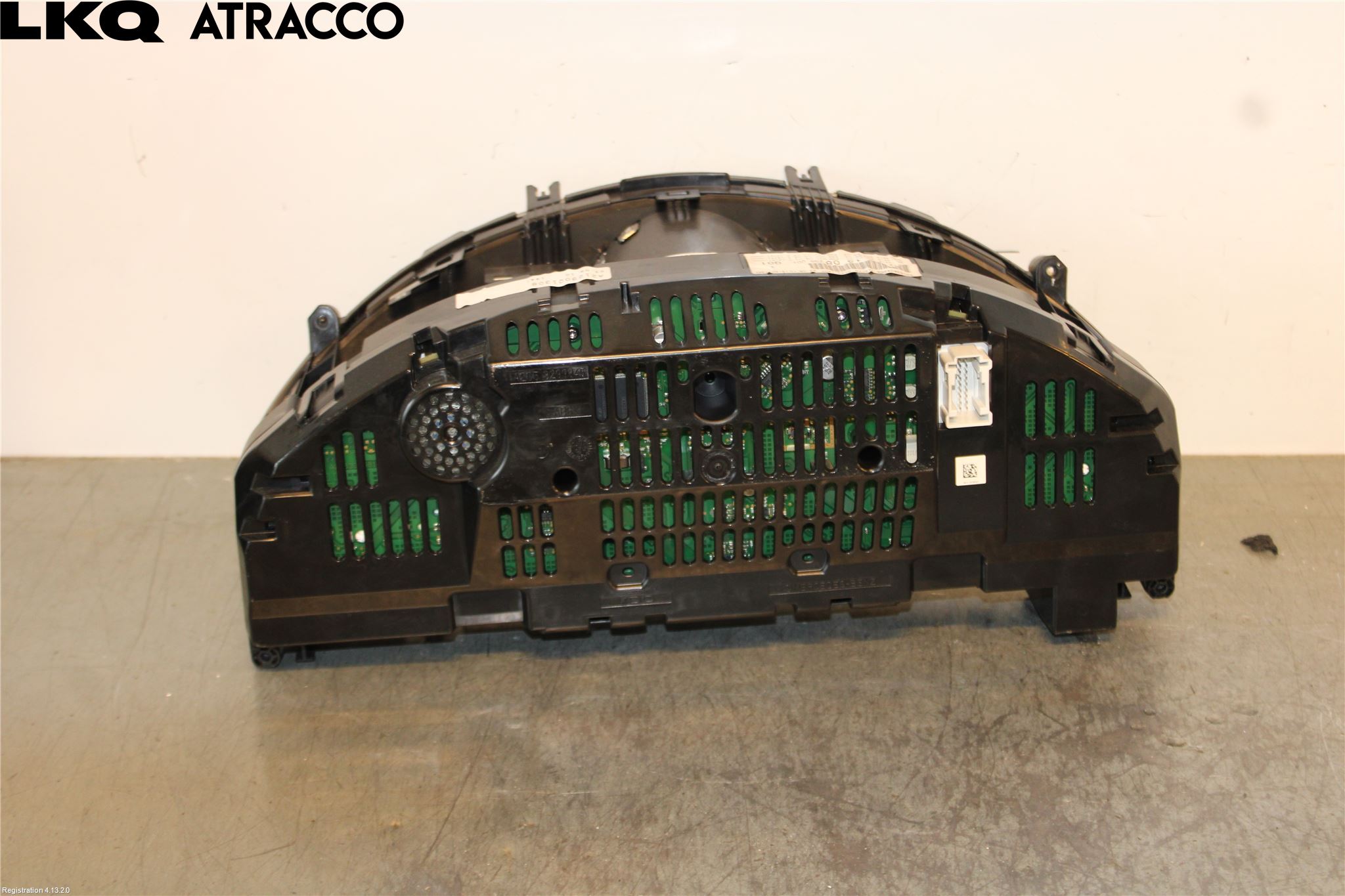 Mercedes-Benz MB E-KLASS (W212) 09-16 Instr Speedometer