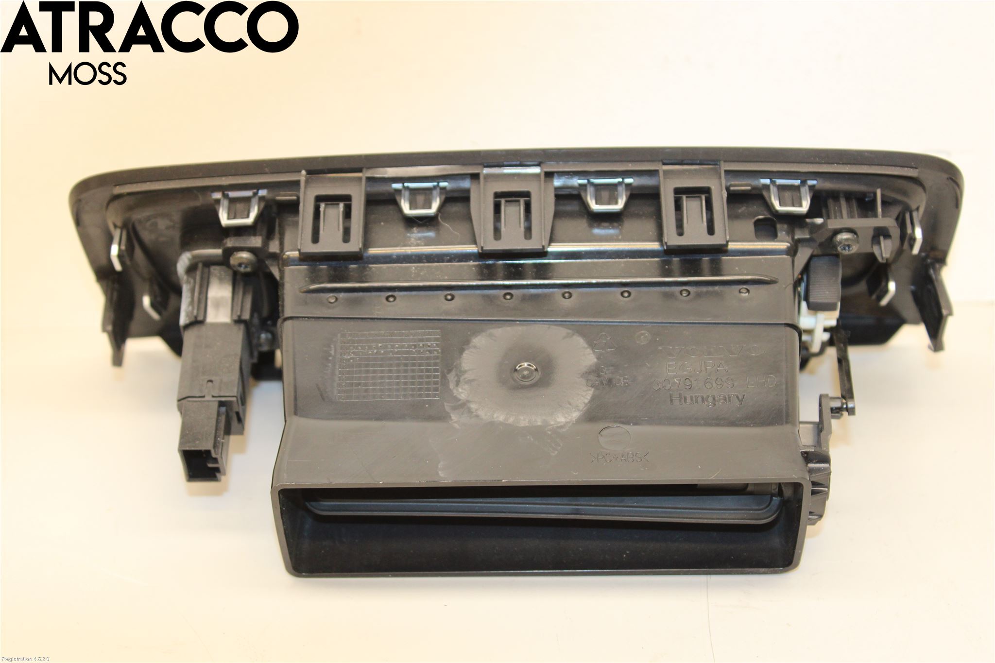 Volvo V60 11-13 Dashbord Kanal - Dyse
