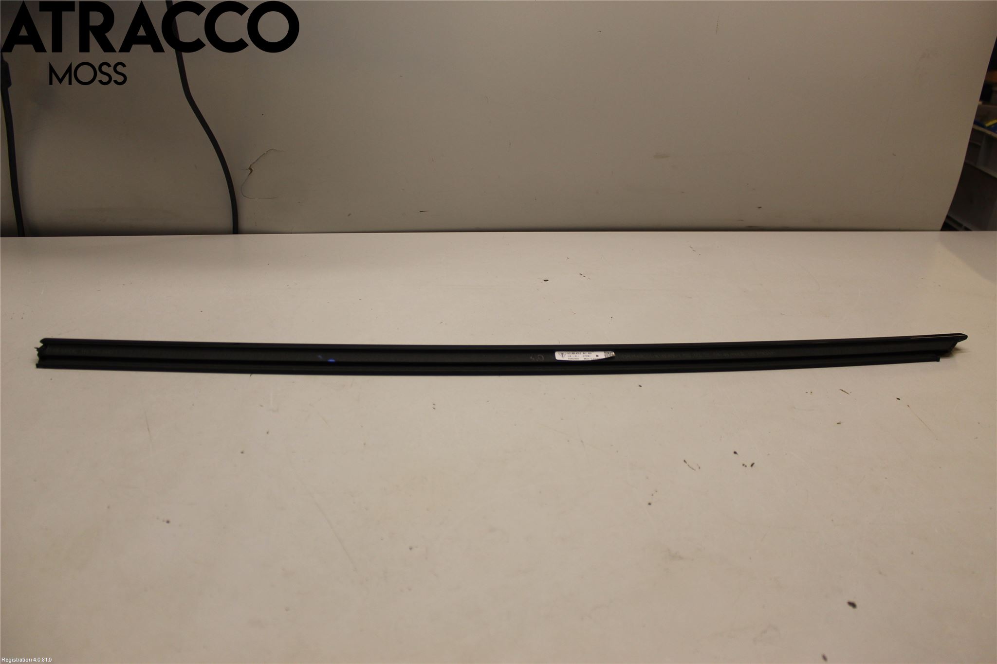 Porsche TAYCAN 20- List Venstre Side