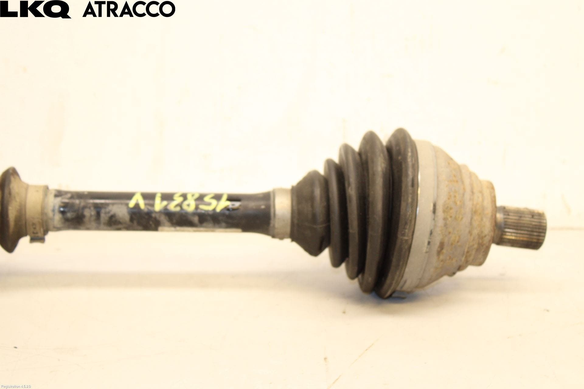 Volkswagen VW CADDY 11-15 Drivaksel Foran Kompl Venstre