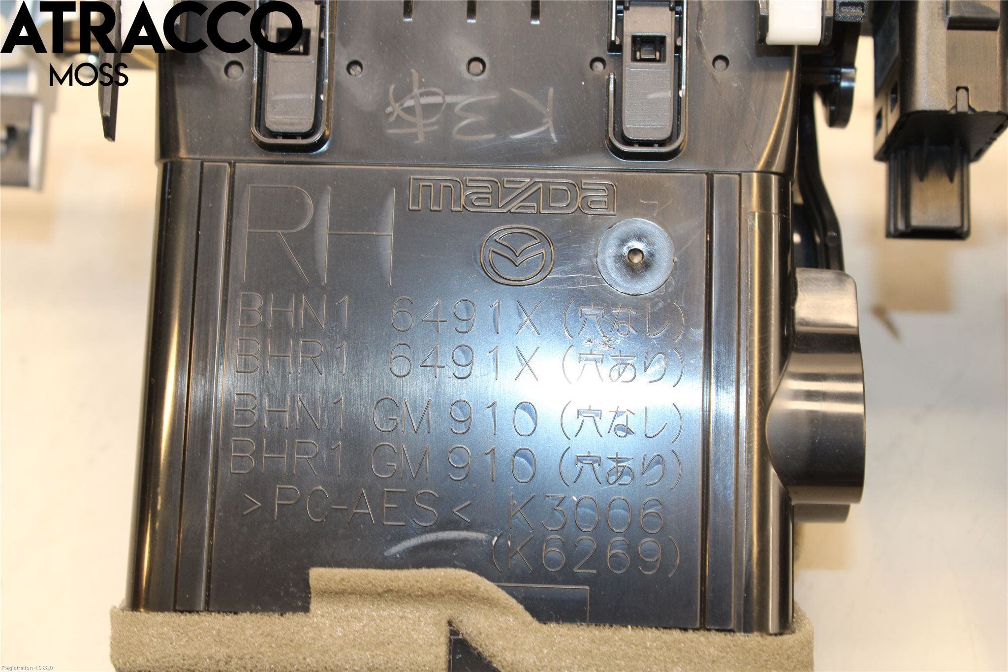 Mazda 3 III 14-19 Dashbord Kanal - Dyse