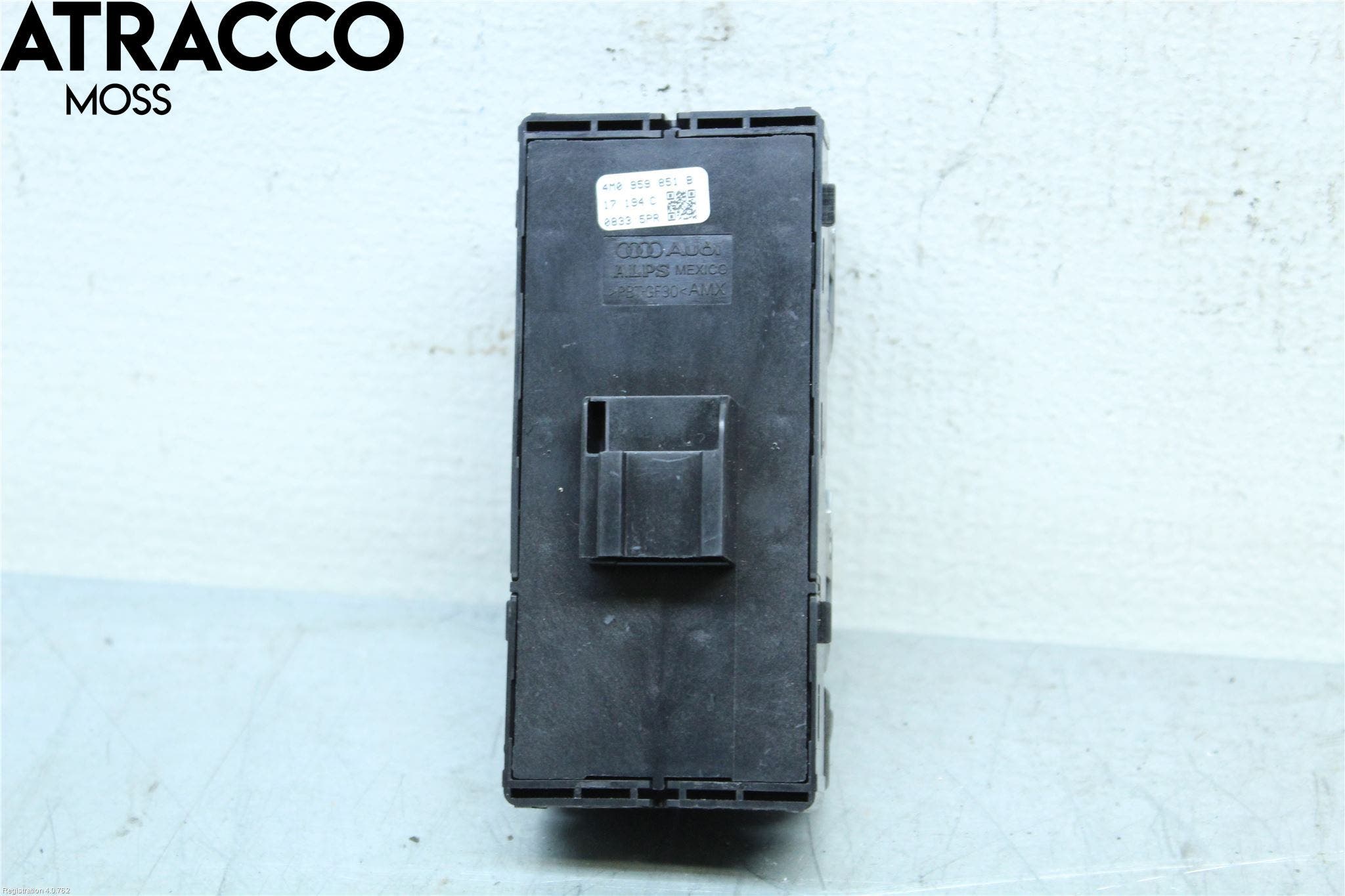 Audi A4/S4 B9 16-19 Bryter Vindusheis