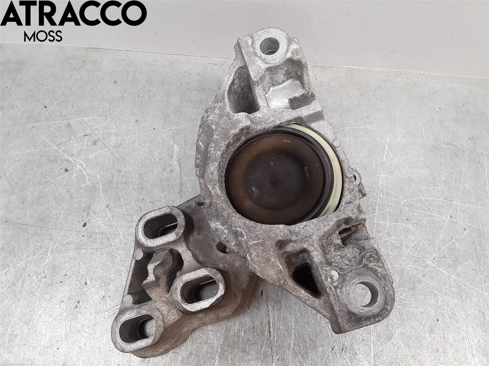 Mercedes-Benz MB B-KLASS (W246/W242) 12-19 Motor Feste Gummi