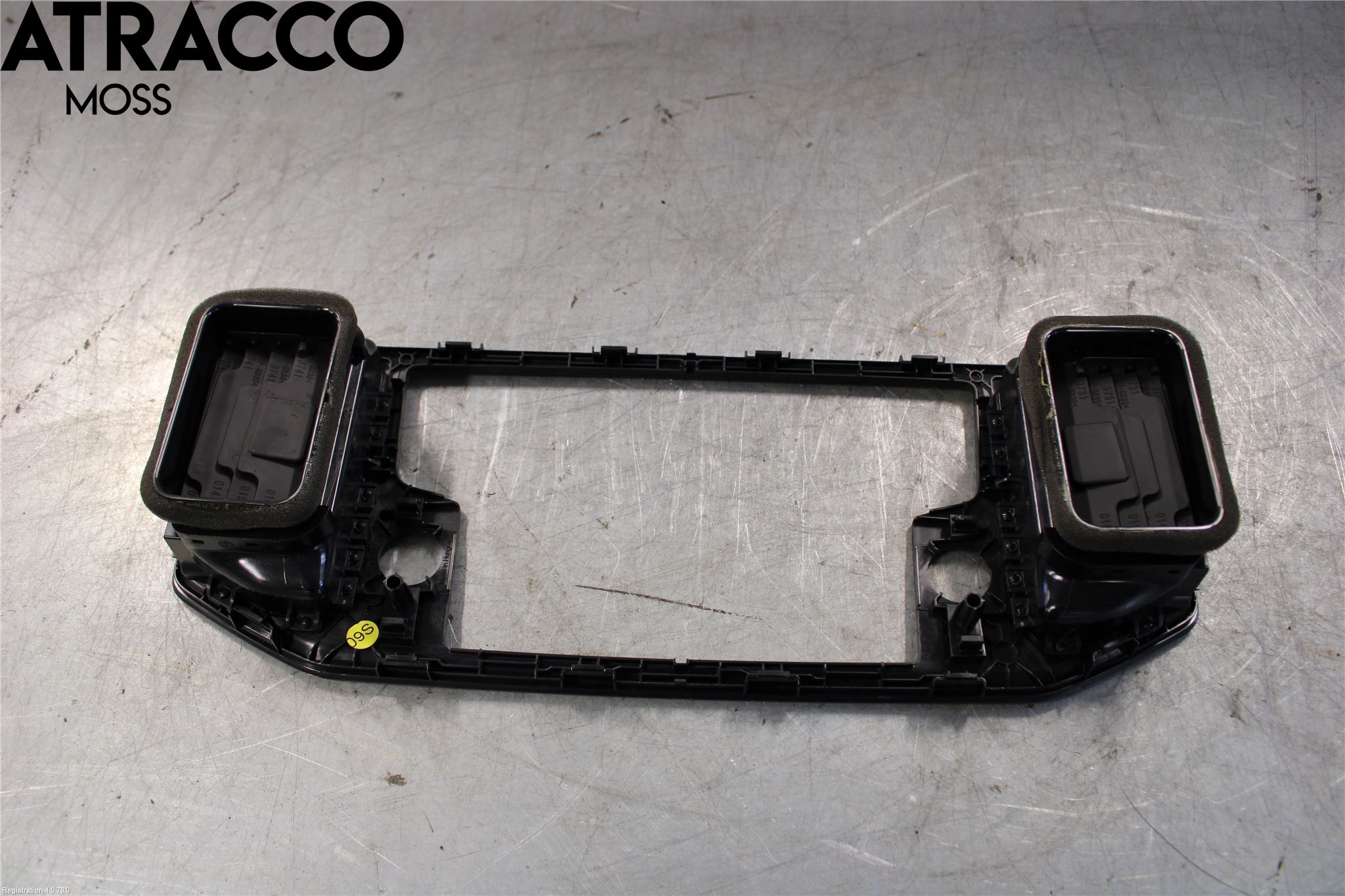 Volkswagen VW CRAFTER II / E-CRAFTER 17- Dashbord Kanal - Dyse