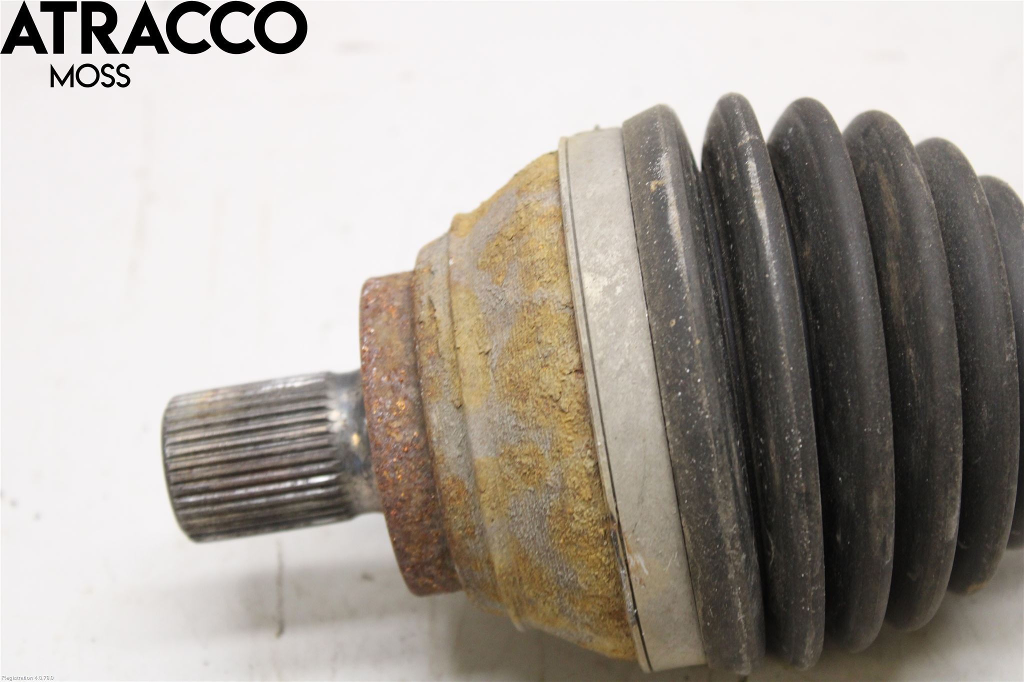 Volkswagen VW CADDY 11-15 Drivaksel Foran Kompl Venstre