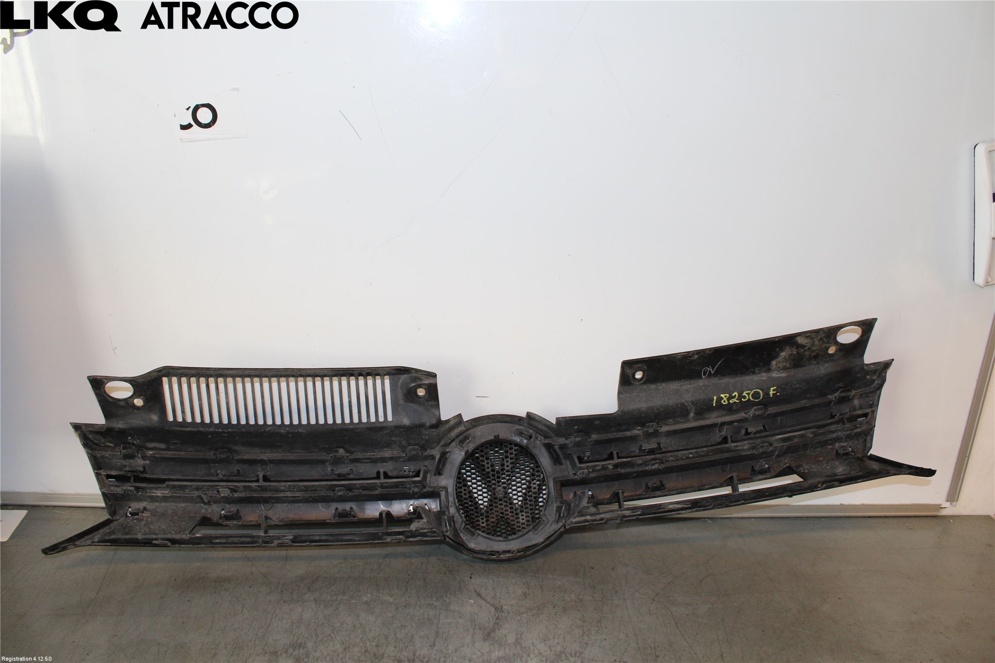 Volkswagen VW GOLF VI 09-13 Grill Komplett