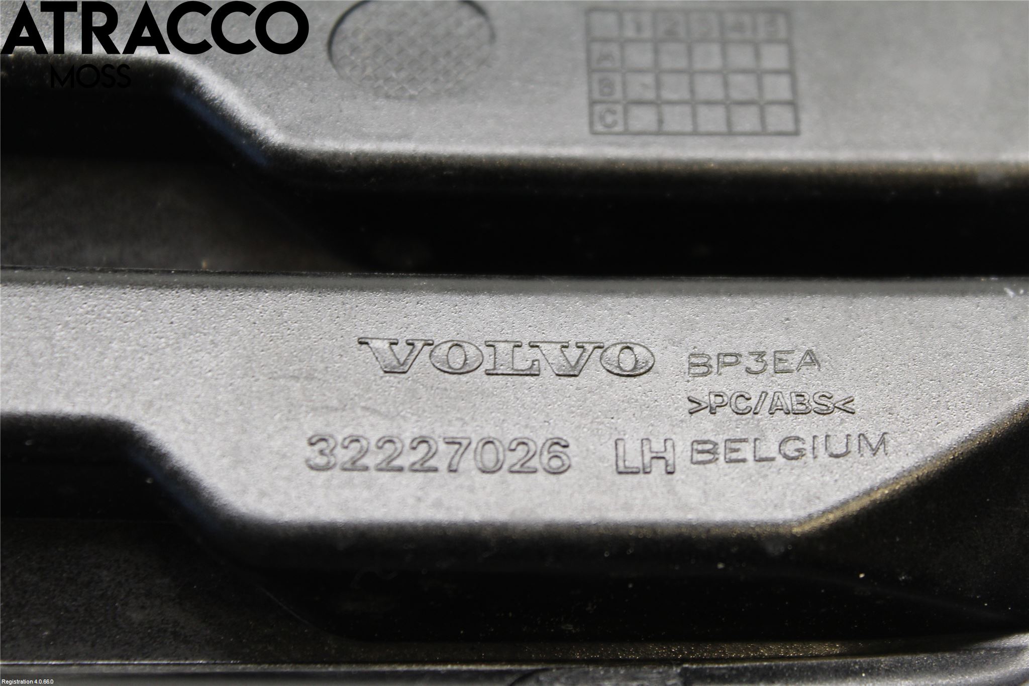 Volvo S60 14-18 Grilldel Venstre