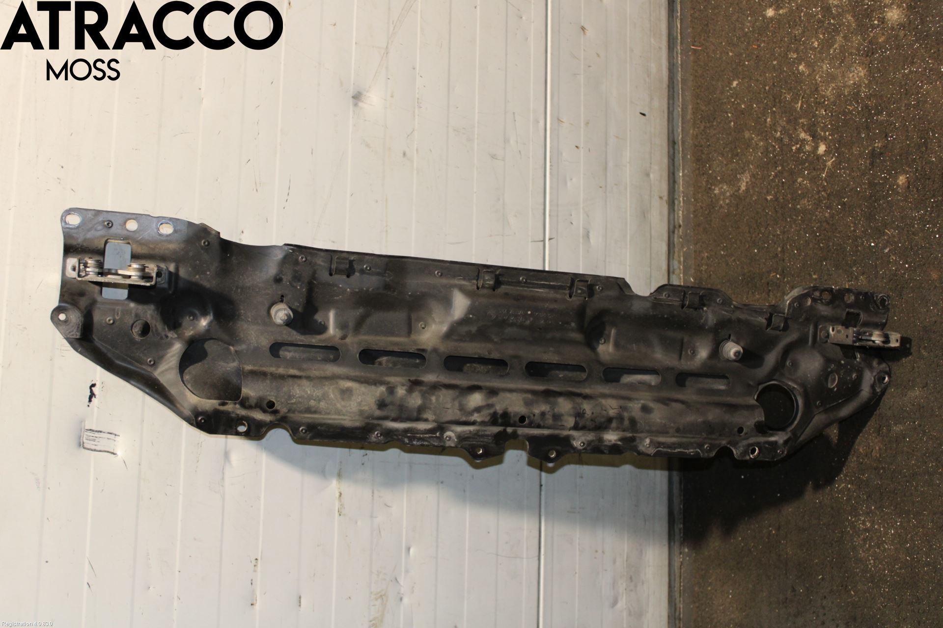 BMW 5 E60/61 Sed/Tou 02-10 Frontplate Øvre