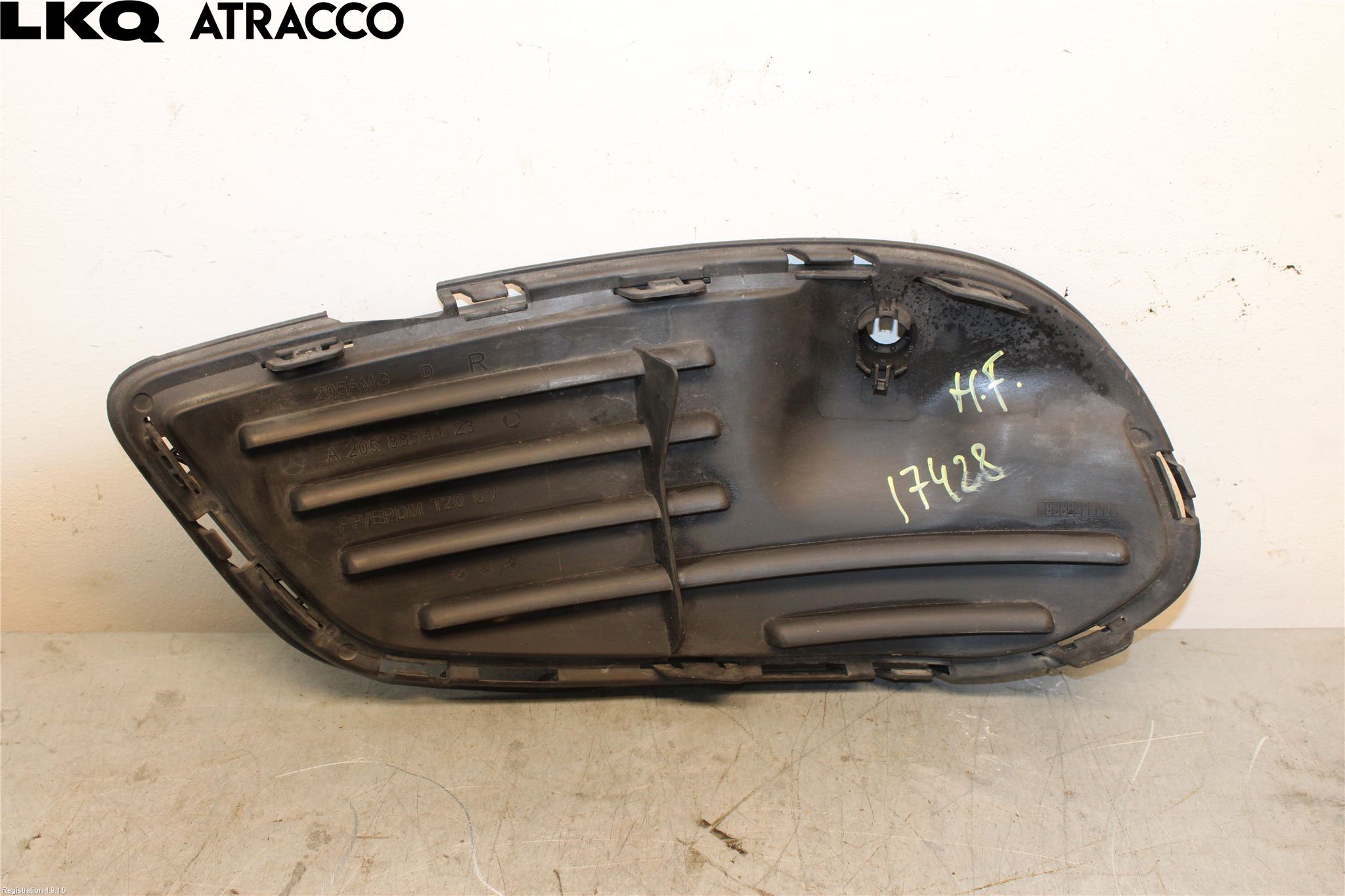 Mercedes-Benz MB C-KLASS (W205) 14-21 Støtfanger Foran Plastdeksel