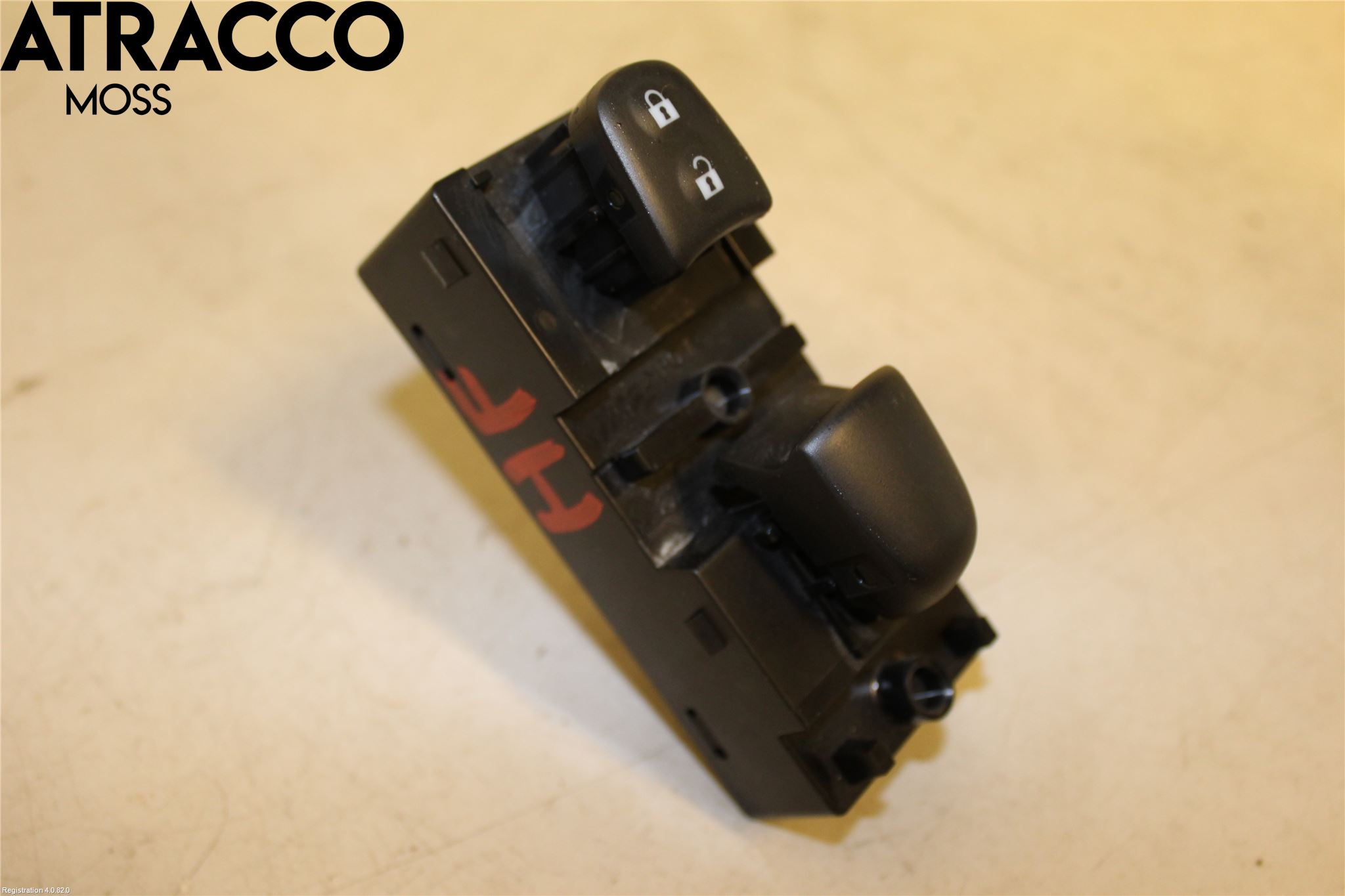 Nissan LEAF 18- Bryter Vindusheis