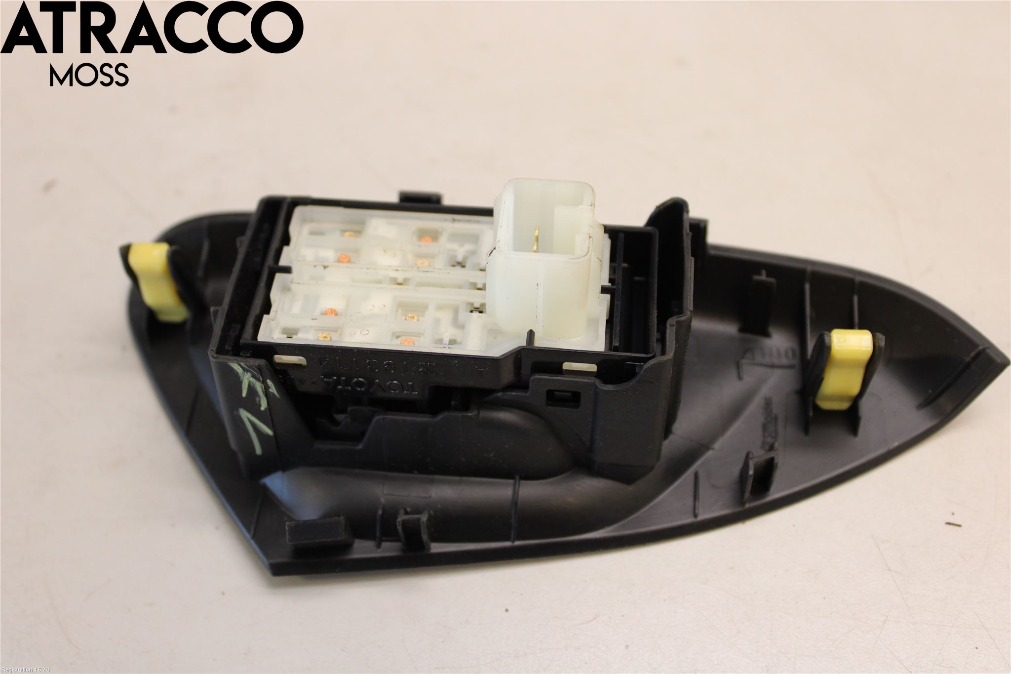 Peugeot 108 15-22 Bryter Vindusheis