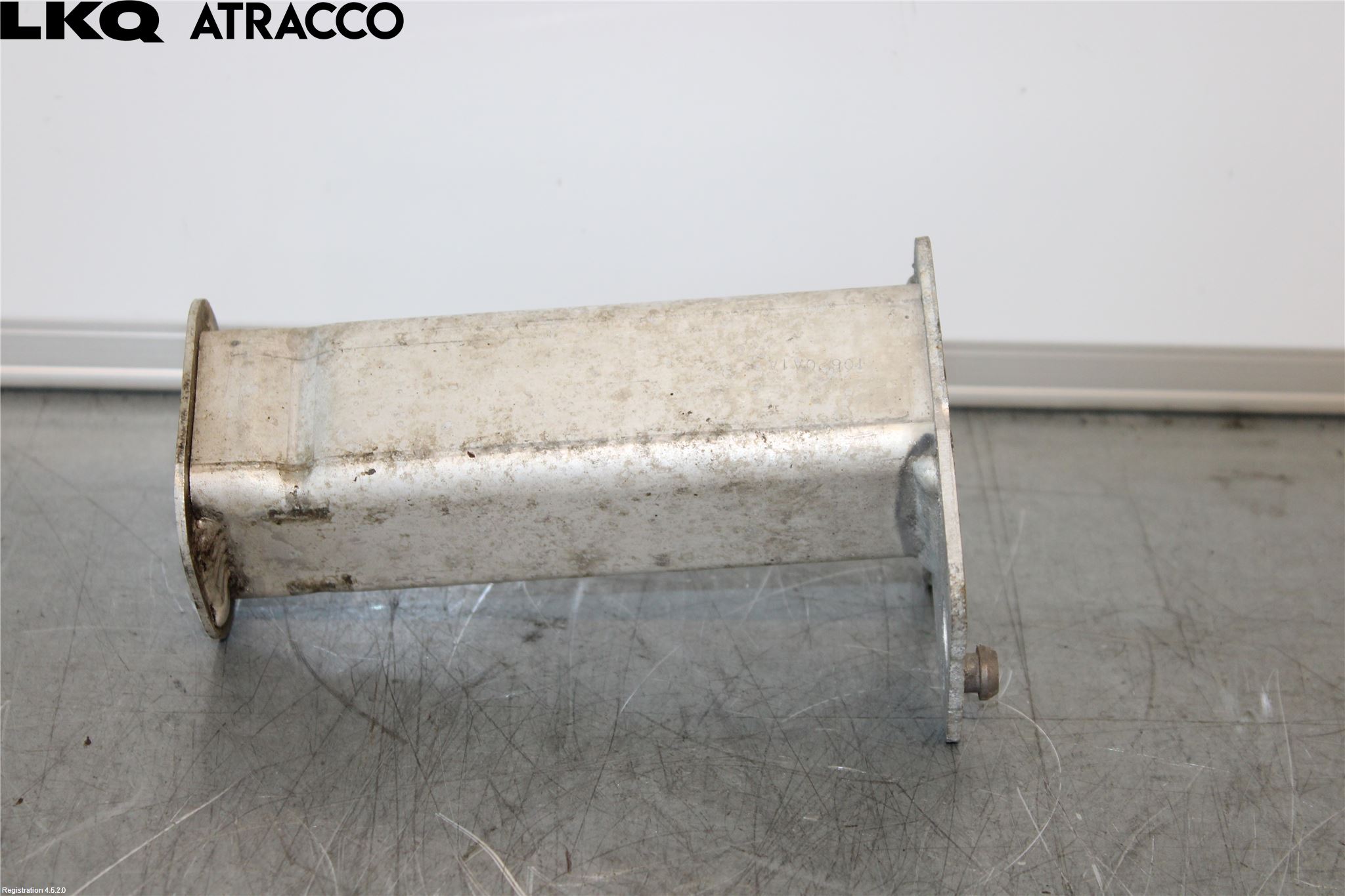 Peugeot 208/E-208 20- Støtfanger Foran Feste