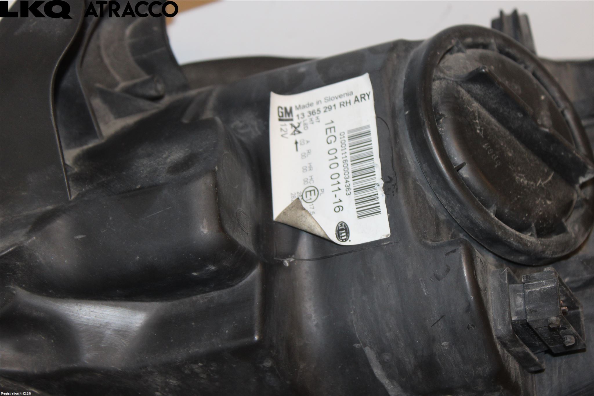 Opel INSIGNIA 09-16 Frontlykt Høyre