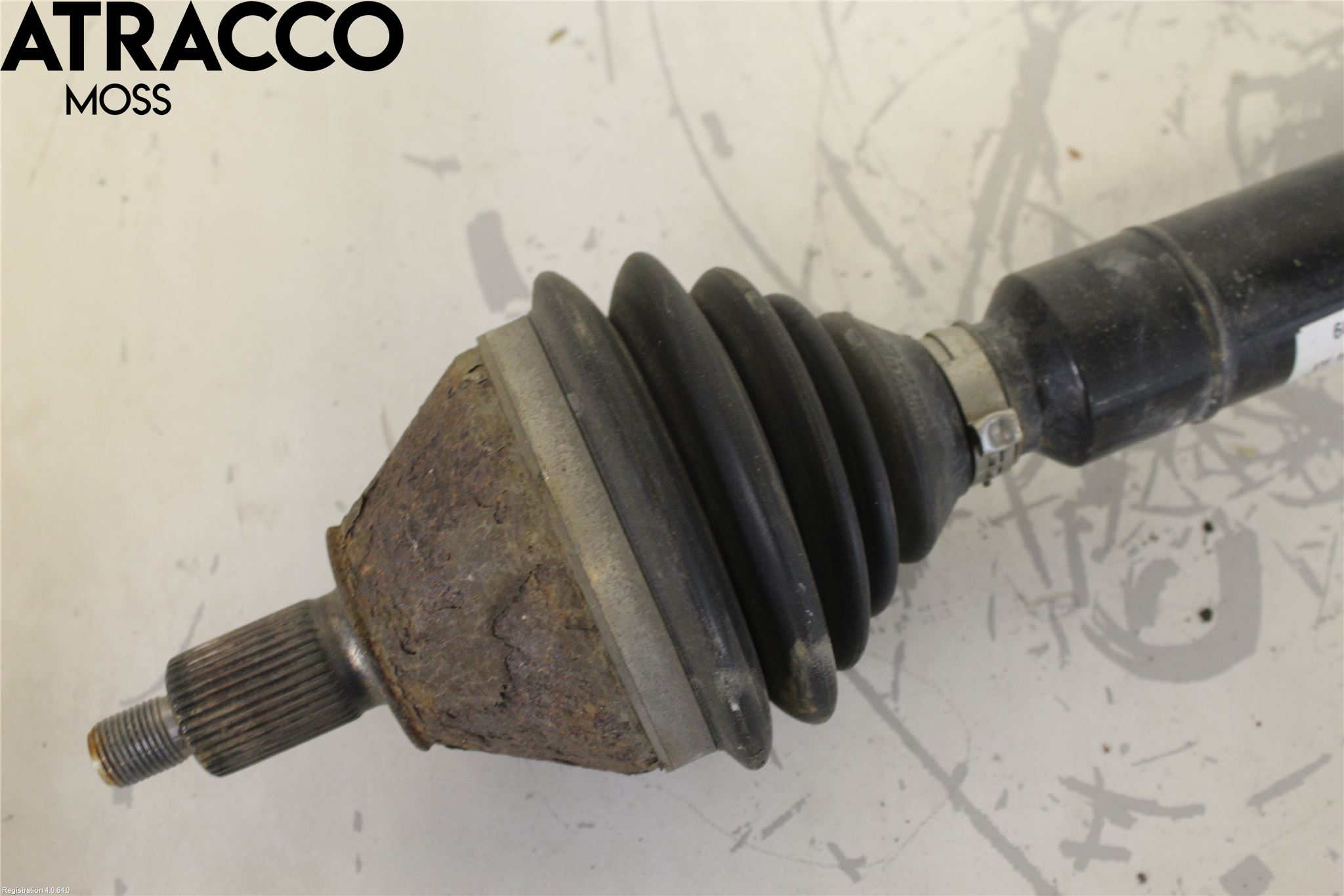 Skoda RAPID Drivaksel Foran Kompl Høyre