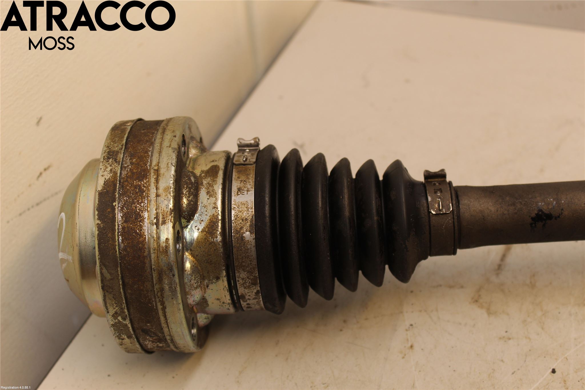 Volkswagen VW GOLF VI 09-13 Drivaksel Foran Kompl Venstre