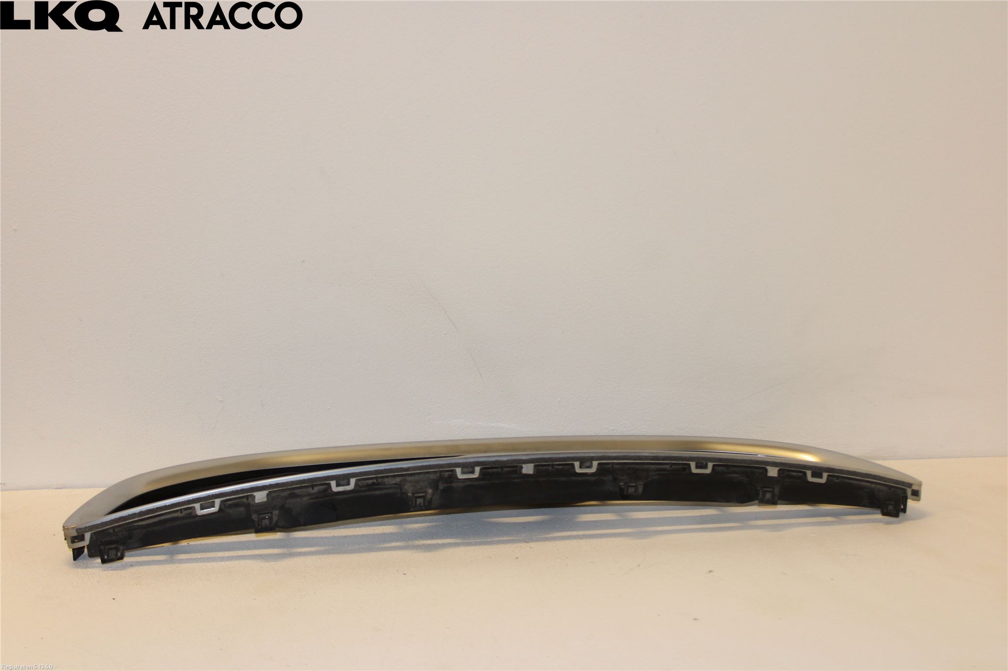 Volvo V40 12-19 Grill Komplett