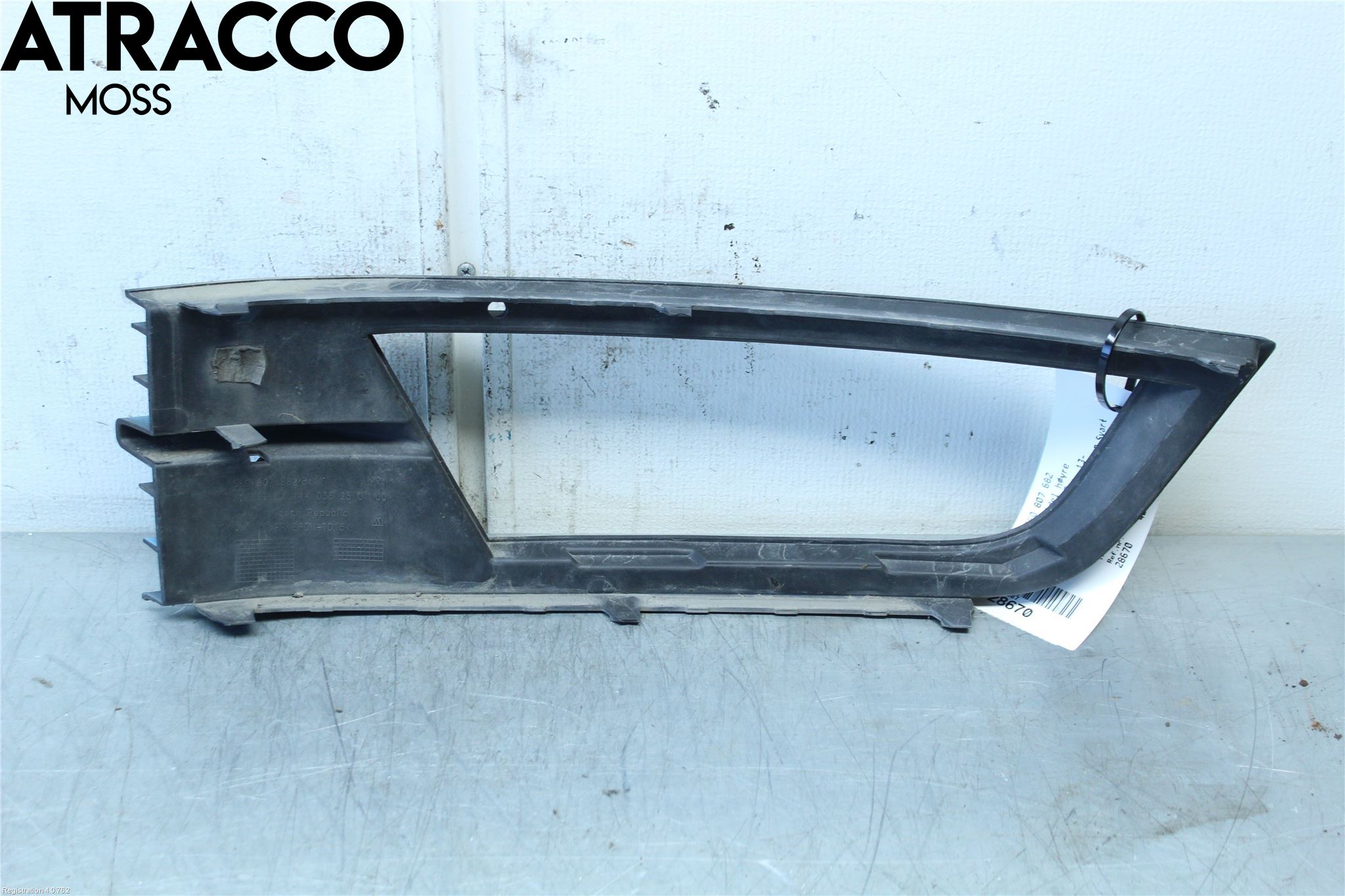 Skoda OCTAVIA (5E) 13-20 Grilldel Høyre