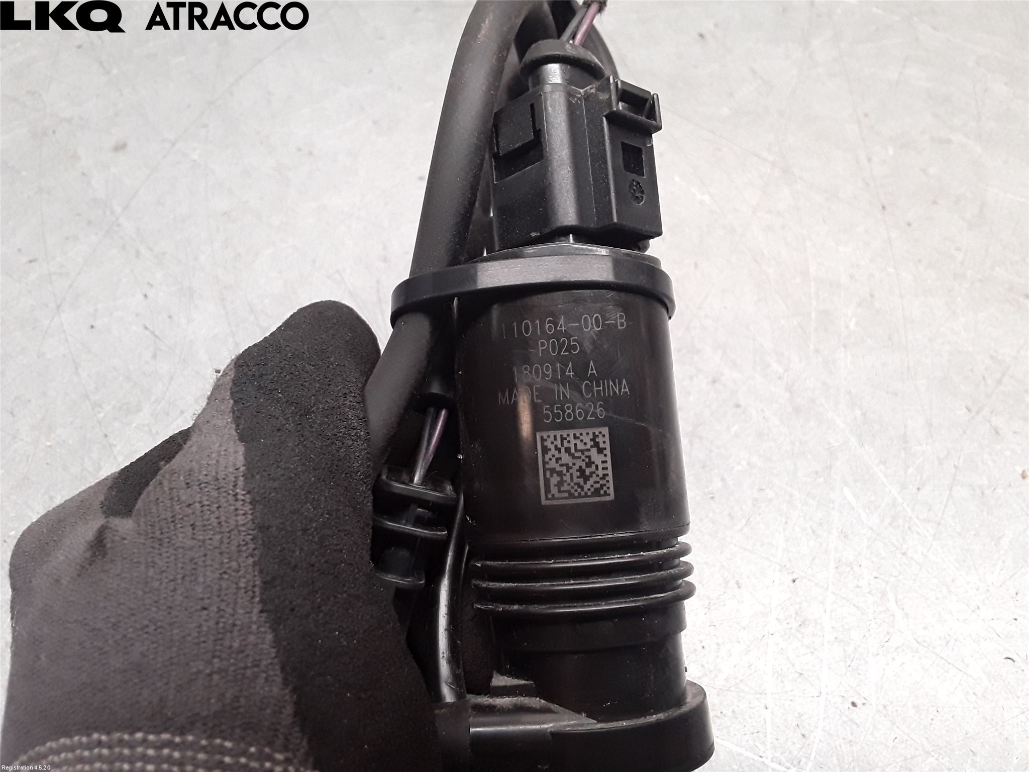 Tesla MODEL 3 17- Spylerpumpe Frontrute