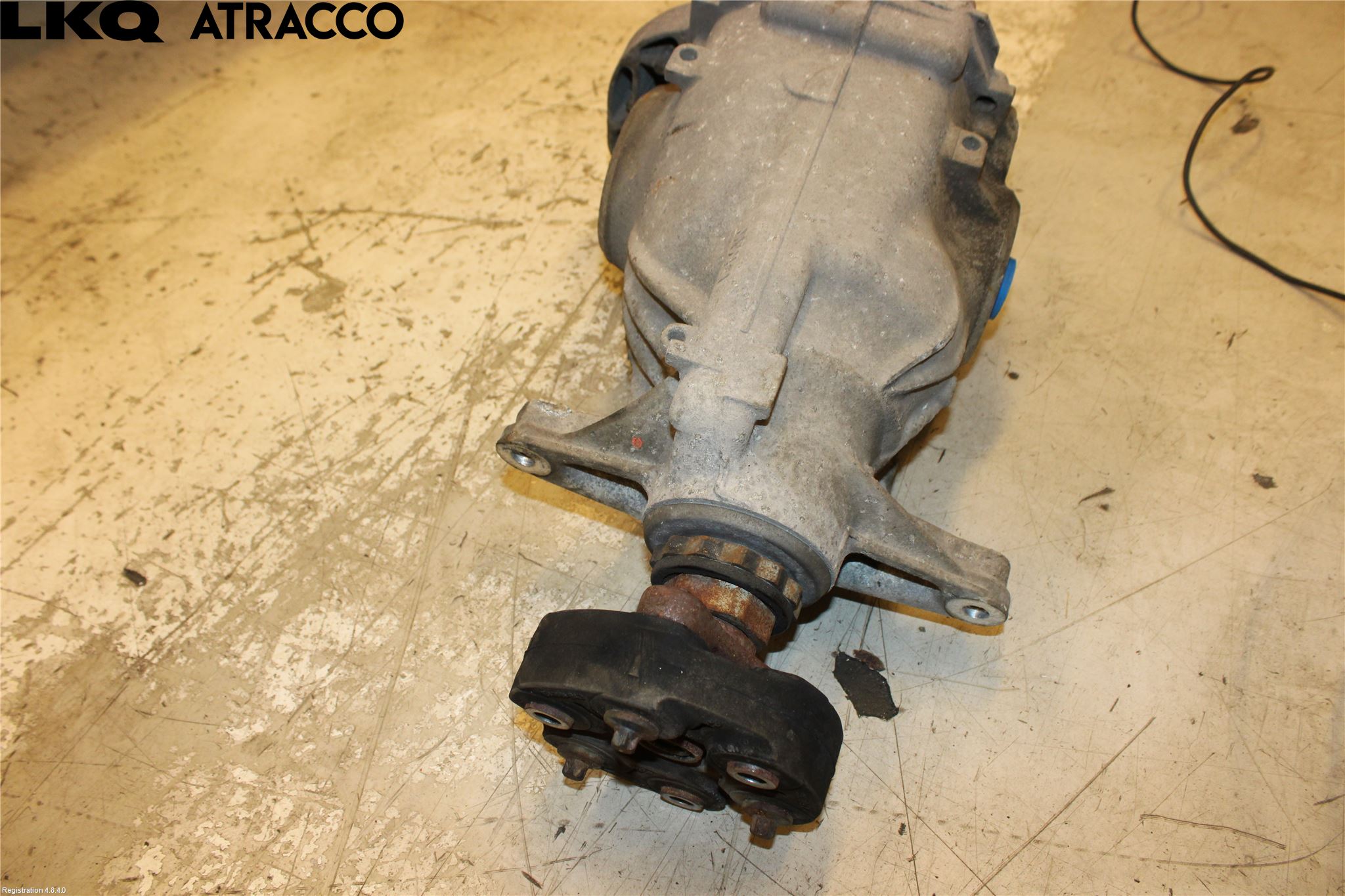 BMW 5 F10/F11/F18 09-17 Bakaksel Kardang Bak -Diff