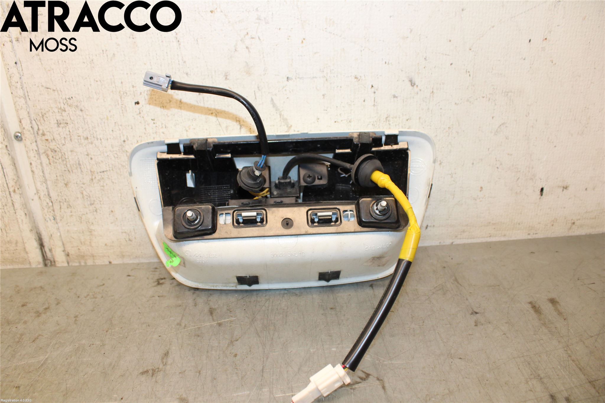 Nissan LEAF 11-17 Bakluke Handtak Ytre