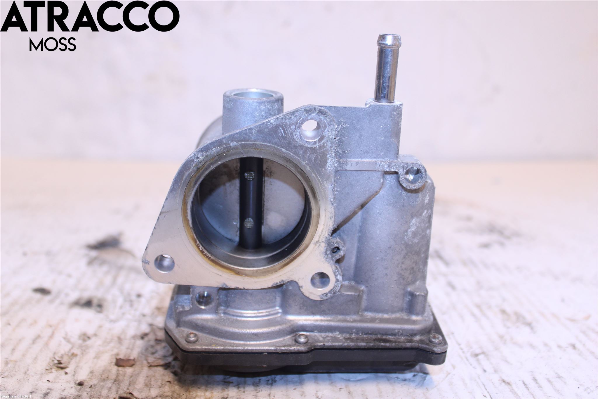 Toyota YARIS XP130 12-14 Inns Spjeldhus