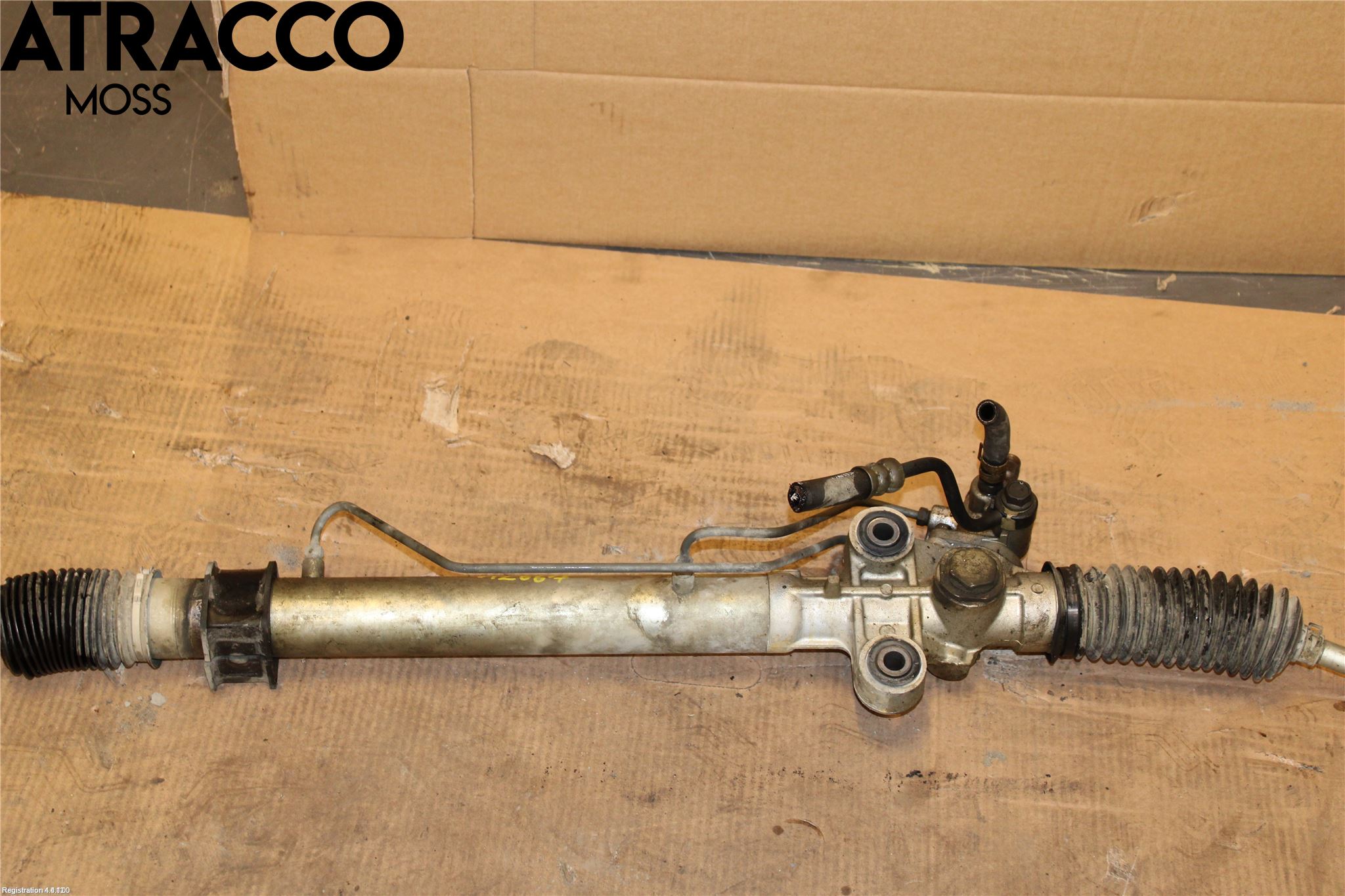 Toyota HI-ACE 06-12 Servo Snekke - Tannstang