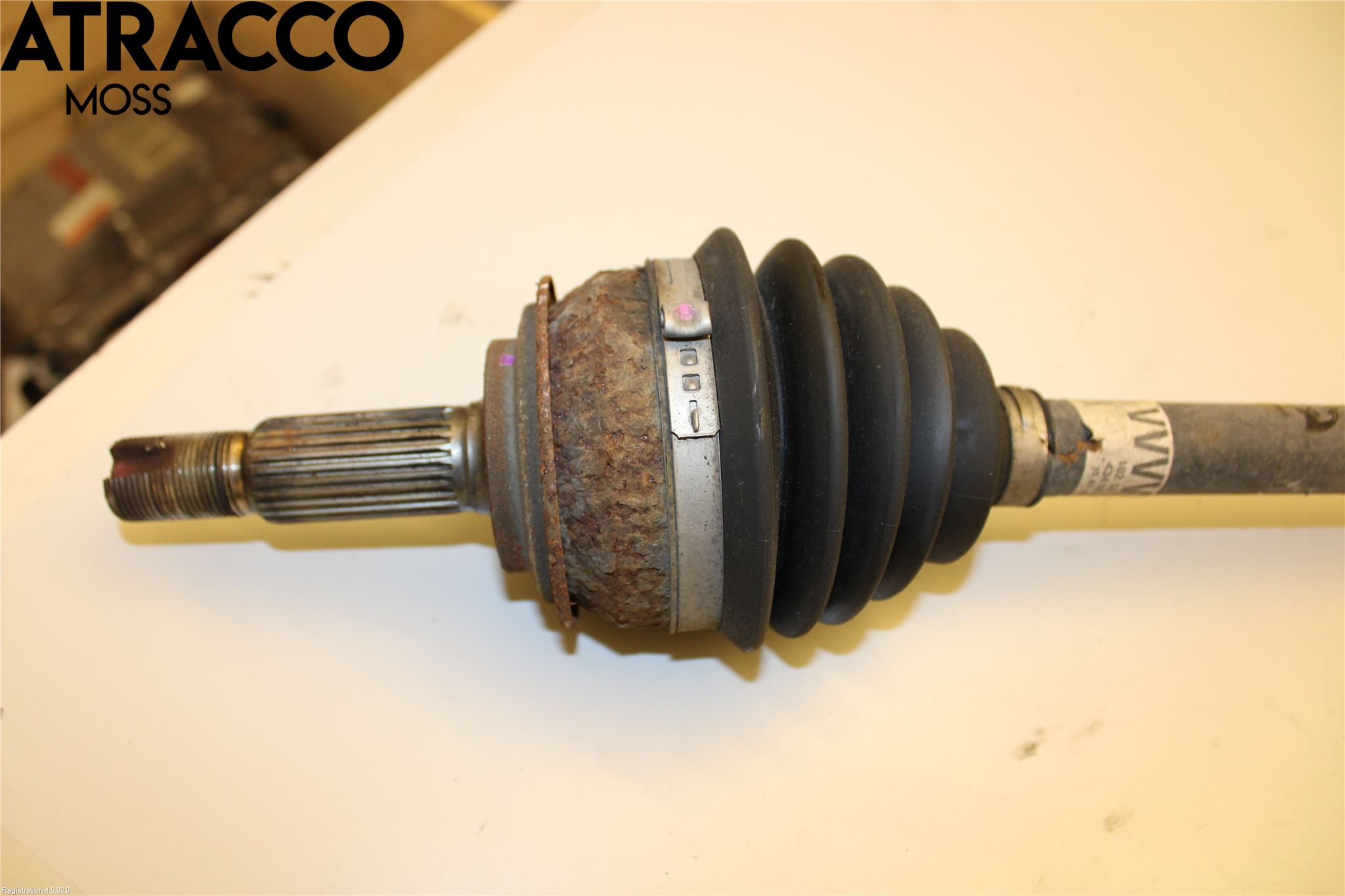 Toyota YARIS XP130 15-20 Drivaksel Foran Kompl Høyre