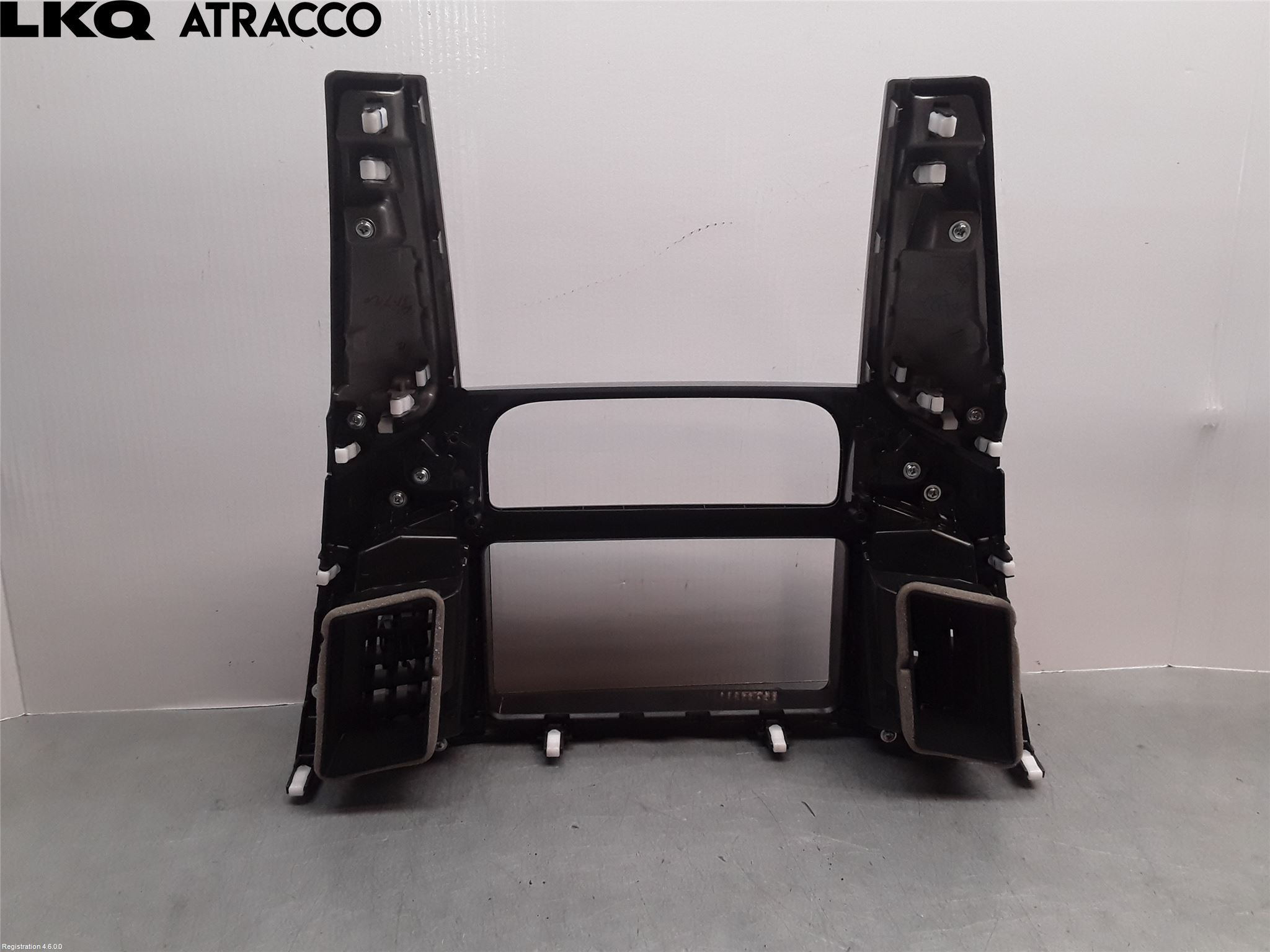 Mitsubishi L200 16-23 Dashbord Kanal - Dyse