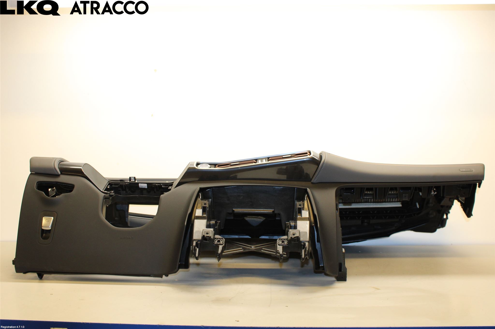 Mercedes-Benz MB EQC (N293) 20- Dashbord