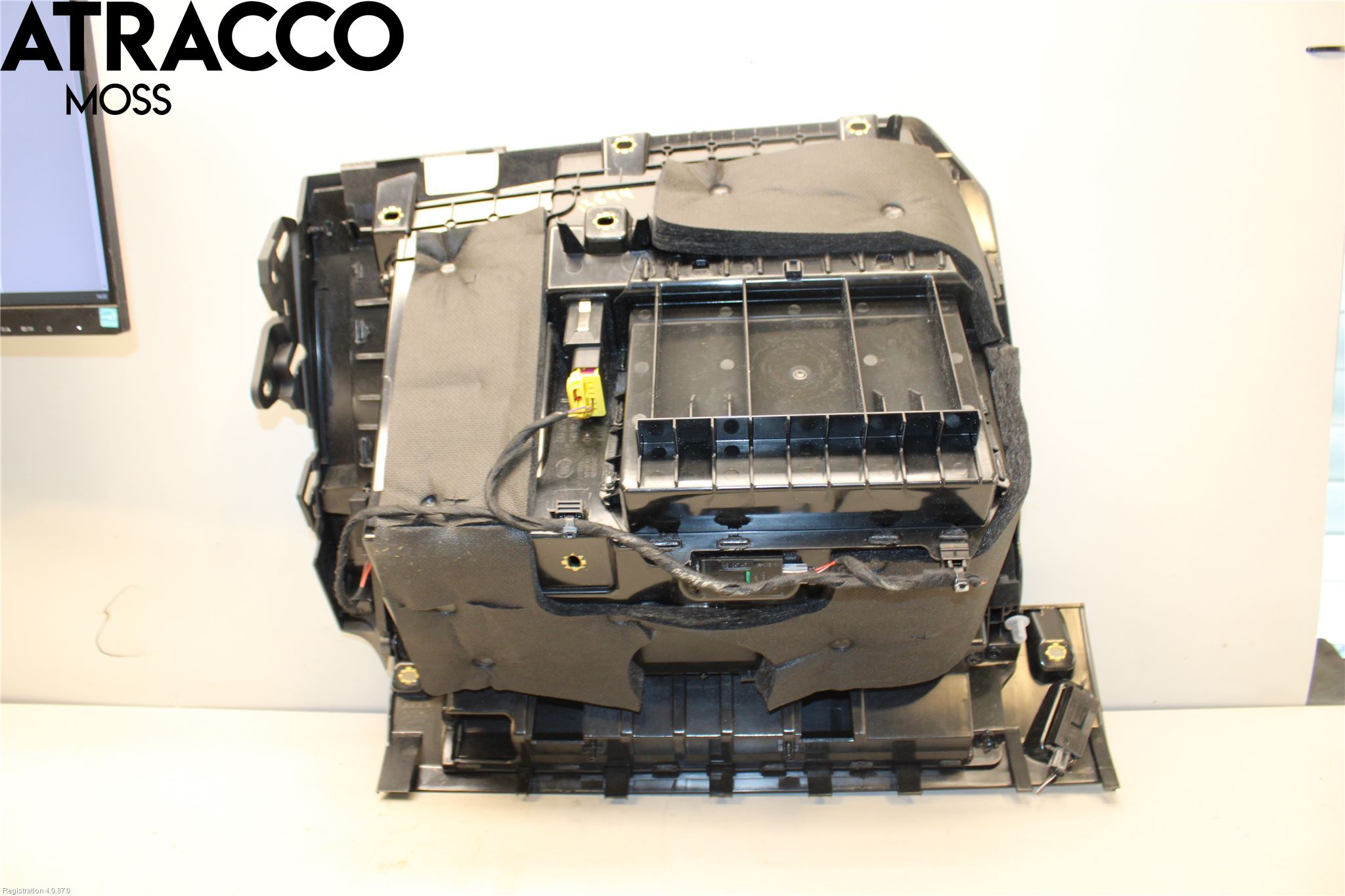 Audi E-TRON, S GE 19- Innr Hanskerom