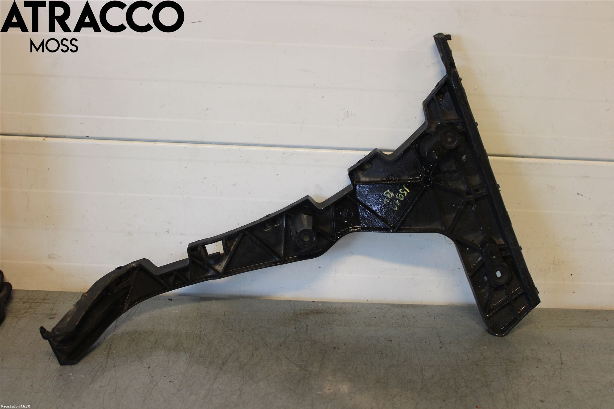 Audi Q5 09-16 Støtfanger Bak Feste