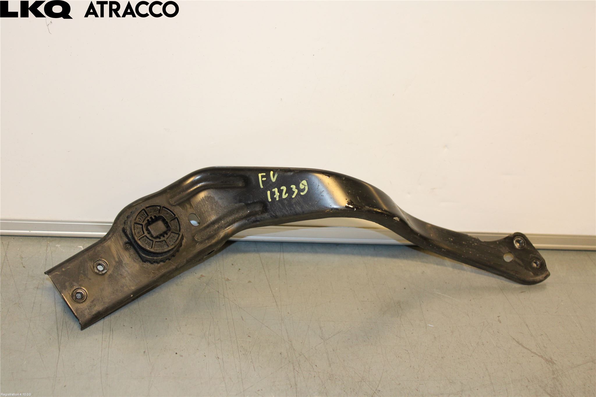 Mercedes-Benz MB E-KLASS (W212) 09-16 Frontlykt Holder-Feste