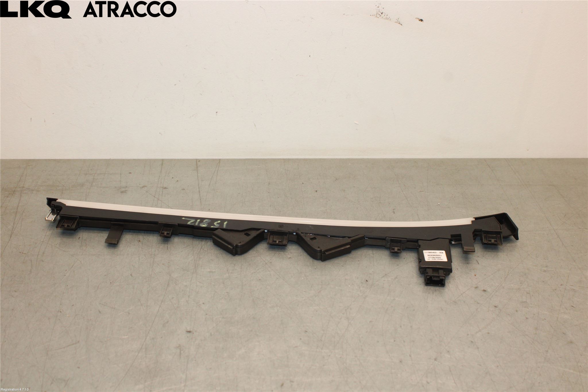 Peugeot 208/E-208 20- Innr Dekor Instrbord