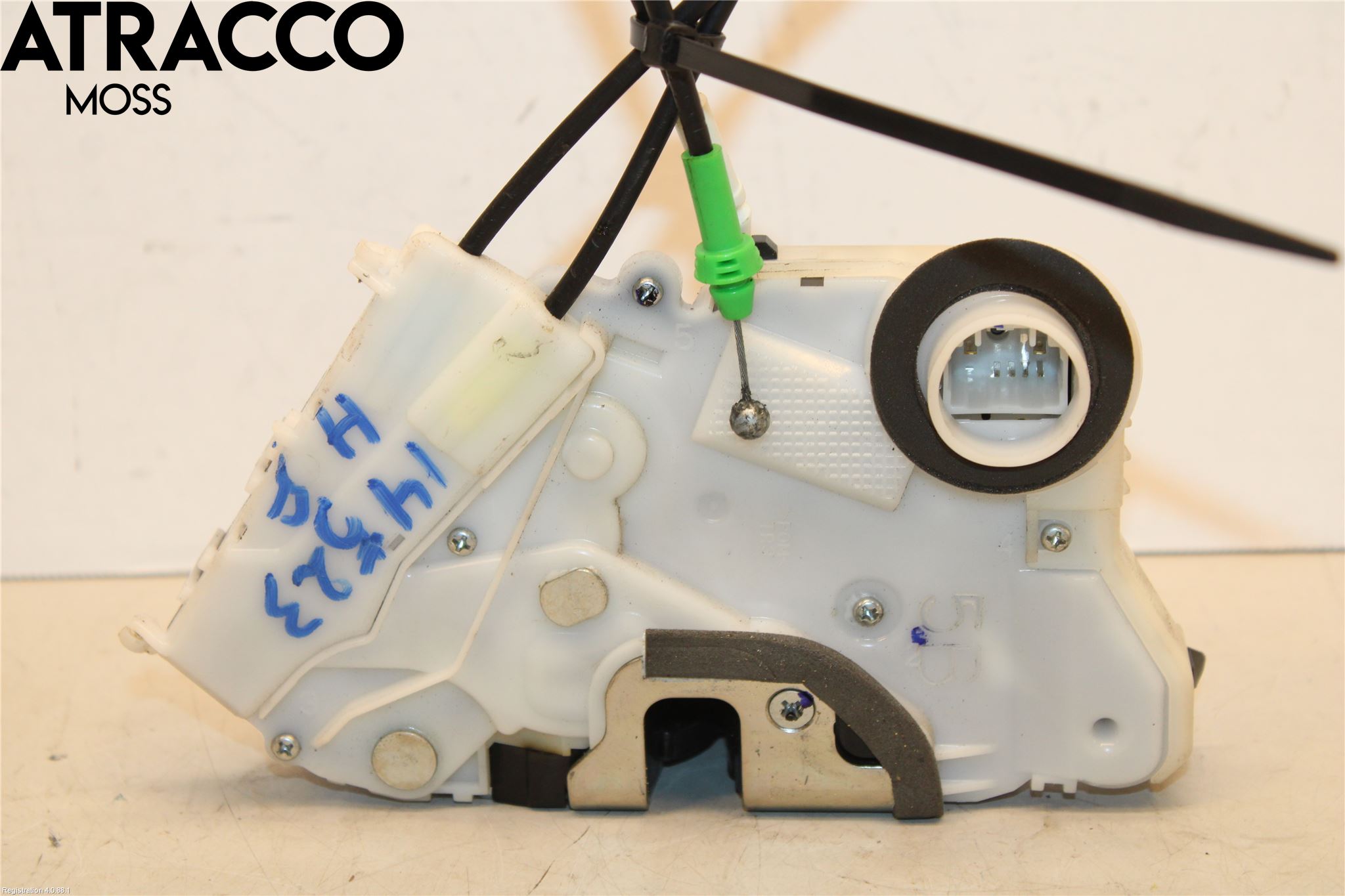 Toyota YARIS XP130 12-14 Dørlås - Låsekasse