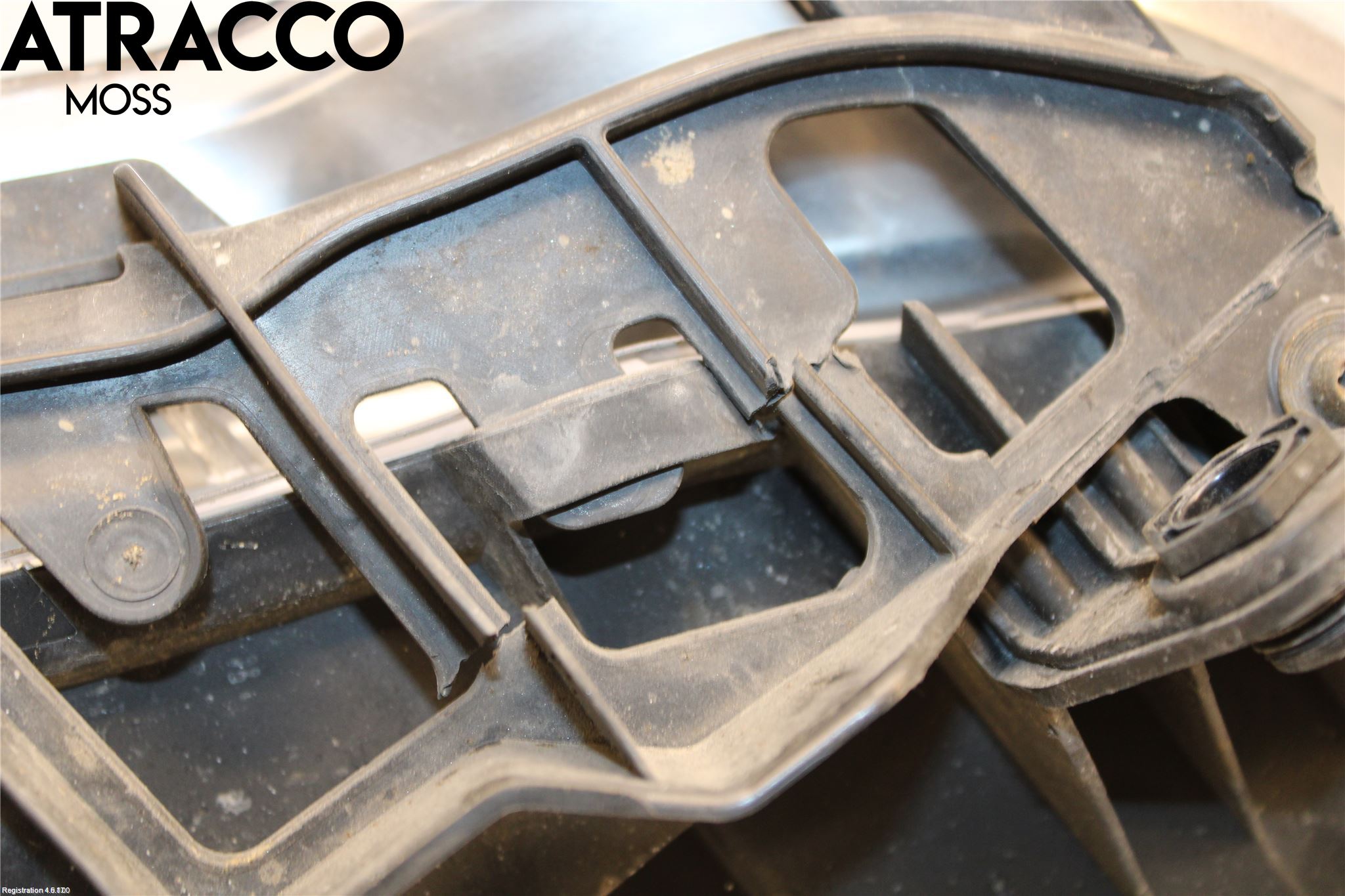 Volkswagen VW TOURAN 03-10 Frontlykt Venstre