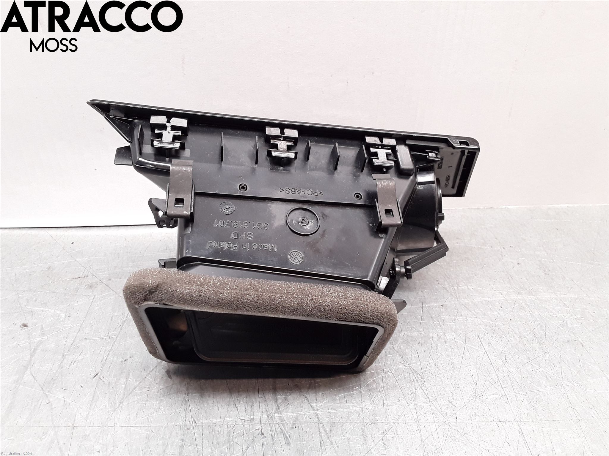 Volkswagen VW PASSAT 20-24 Dashbord Kanal - Dyse