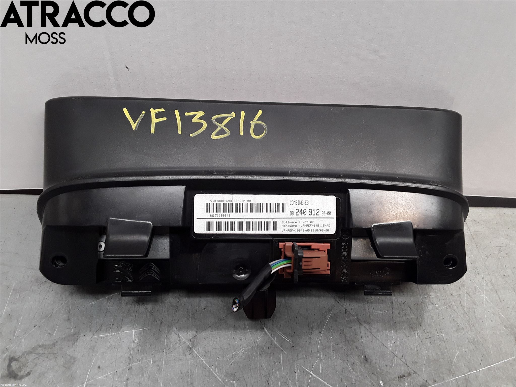 Citroen C4 CACTUS 14-20 Instrumentkonsoll Midt