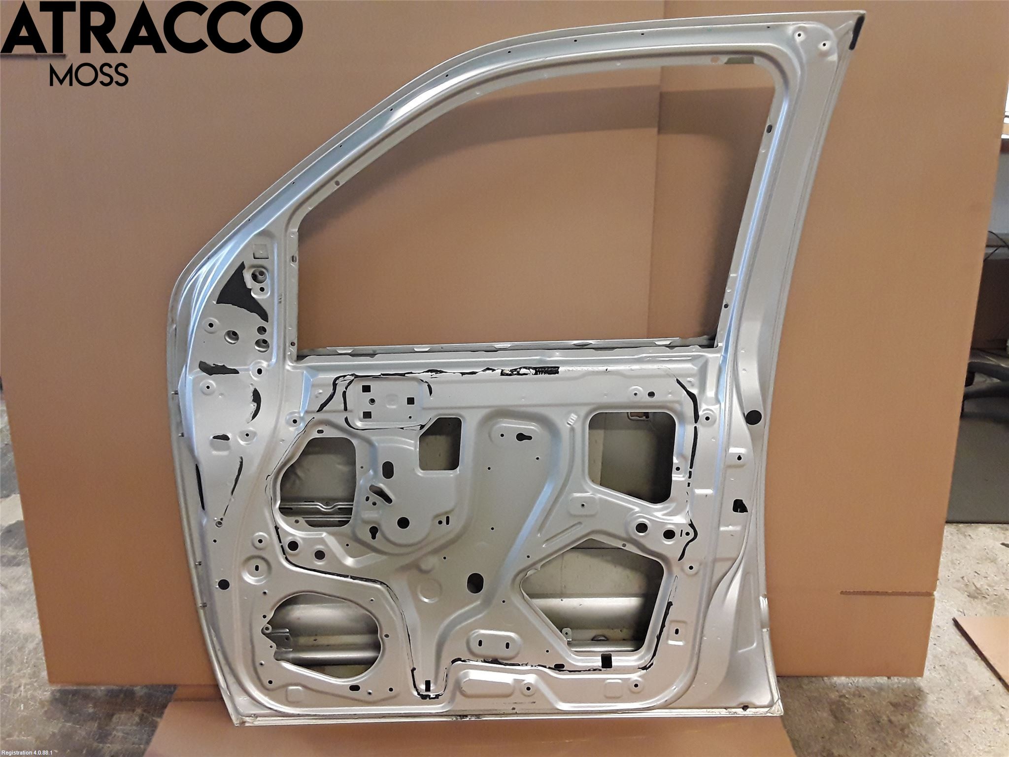 Nissan NAVARA 05-16 Dør 4D Foran Venstre