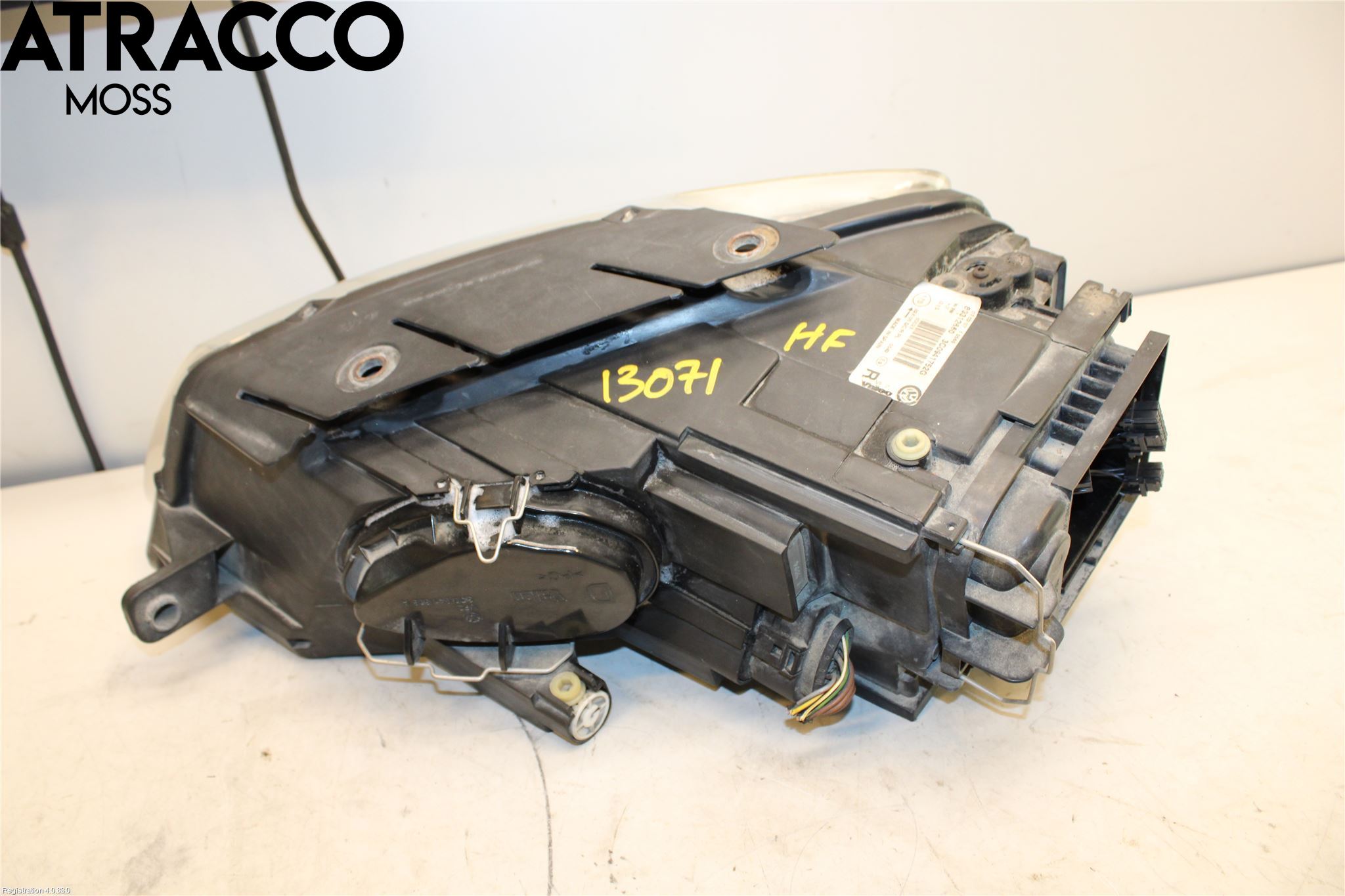 Volkswagen VW PASSAT 05-11 Frontlykt Høyre