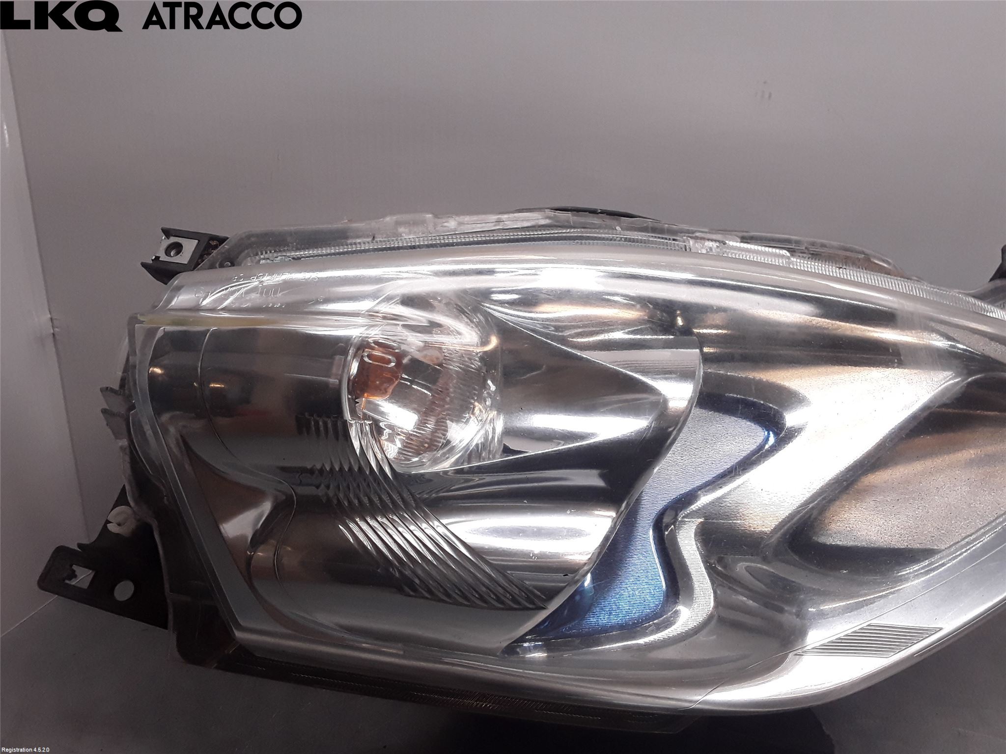 Nissan LEAF 11-17 Frontlykt Venstre