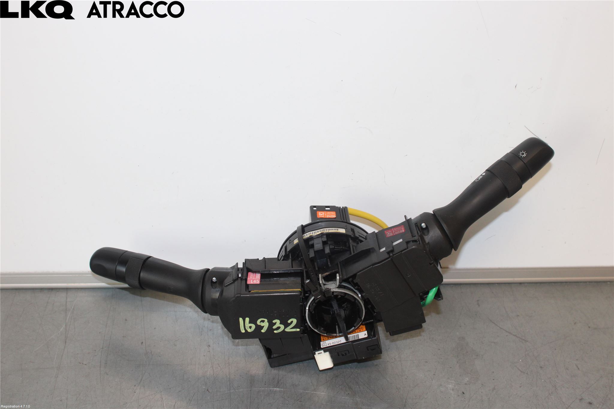 Toyota YARIS XP130 15-20 Bryter Ratt Kombi H Og V