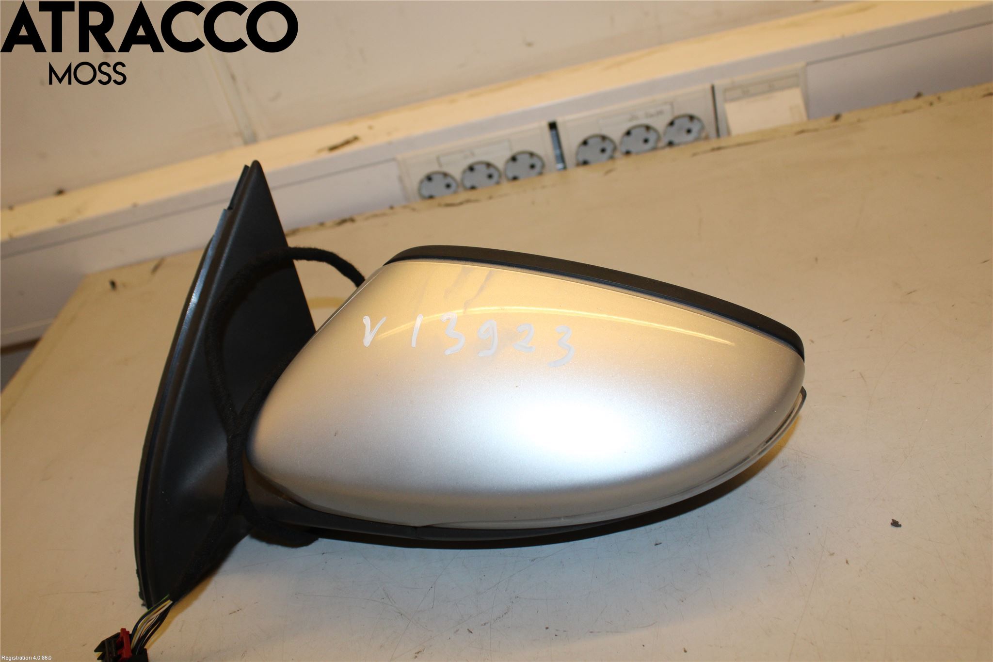 Volkswagen VW PASSAT 11-14 Speil V M-El Justering