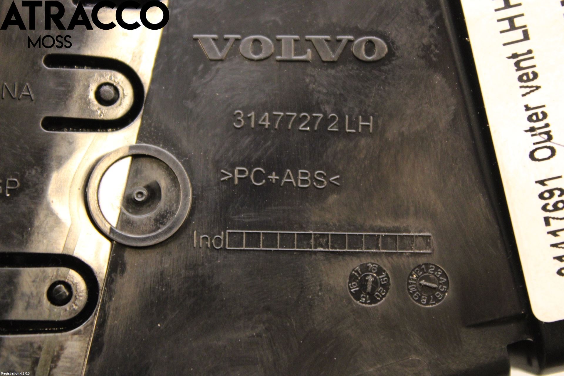 Volvo XC60 18- Dashbord Kanal - Dyse